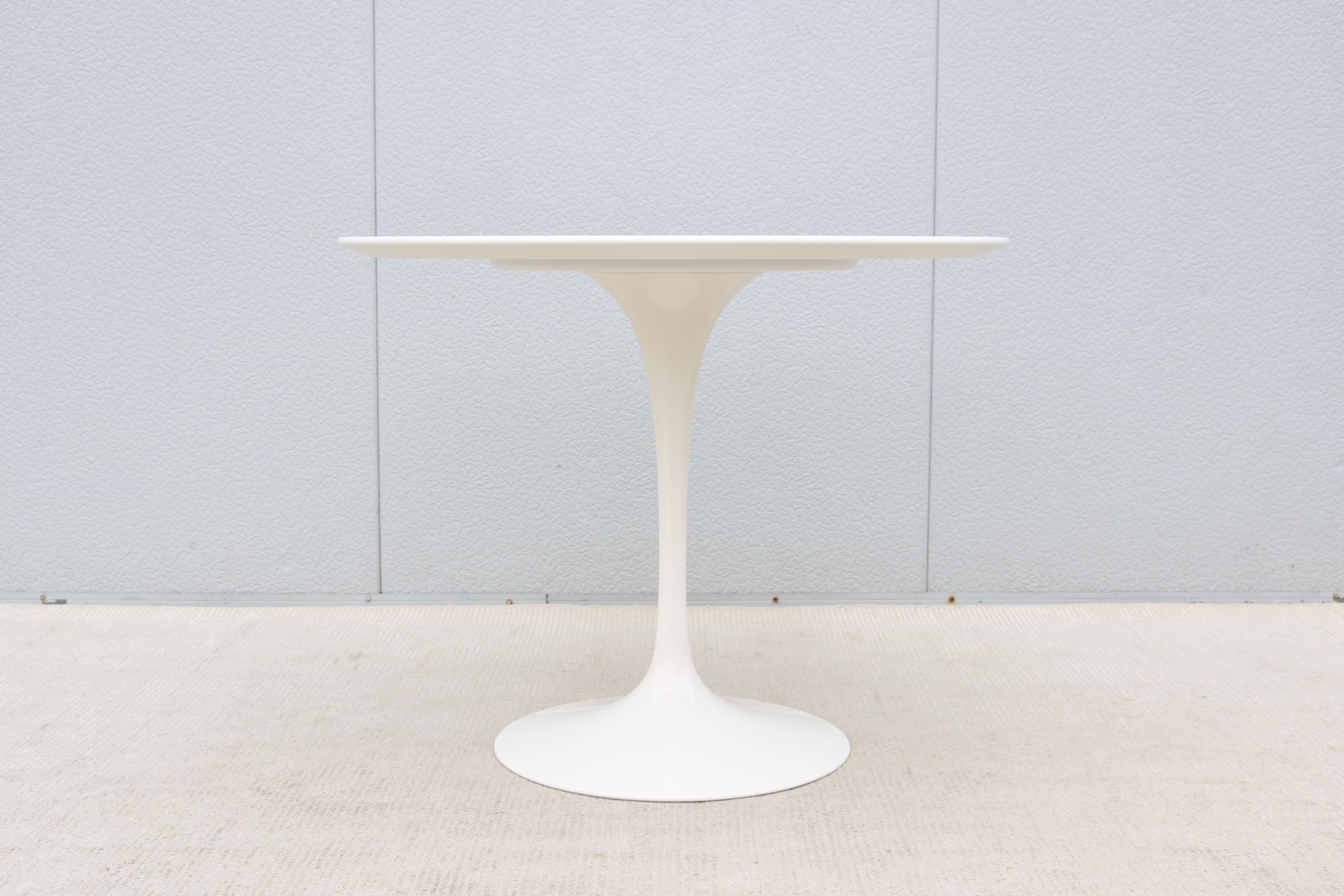 Contemporary Mid-Century Modern Eero Saarinen for Knoll 36