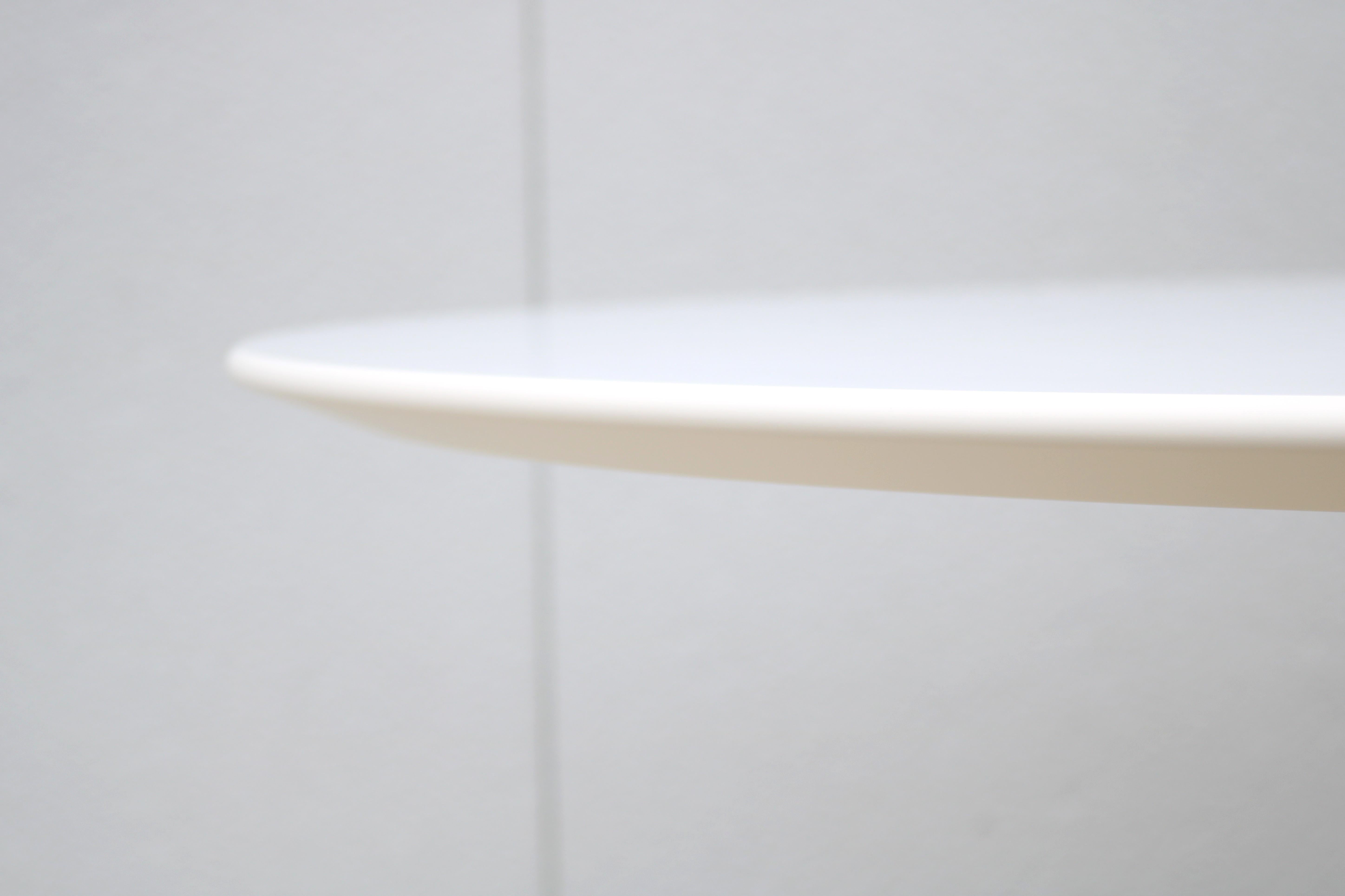 Mid-Century Modern Eero Saarinen for Knoll 47