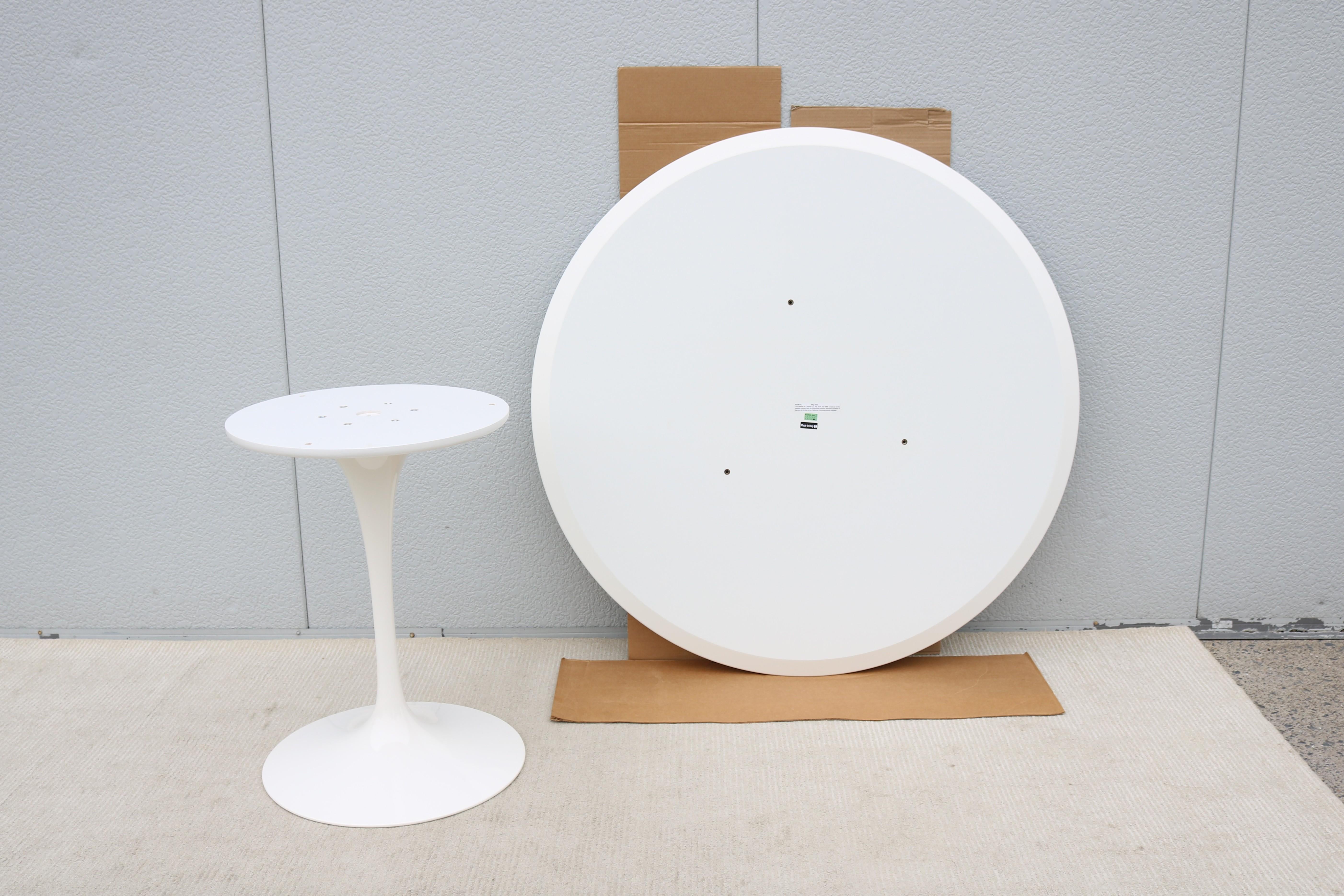 Mid-Century Modern Eero Saarinen for Knoll 47