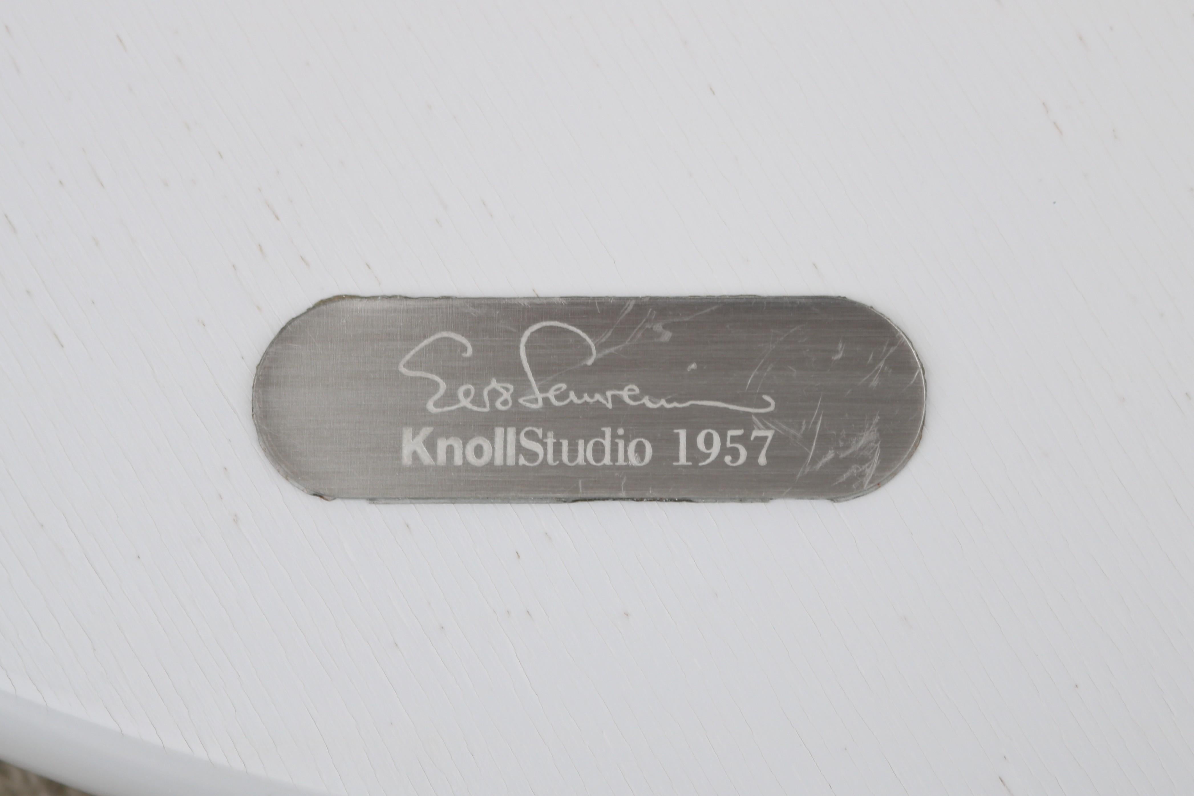 Mid-Century Modern Eero Saarinen for Knoll 47