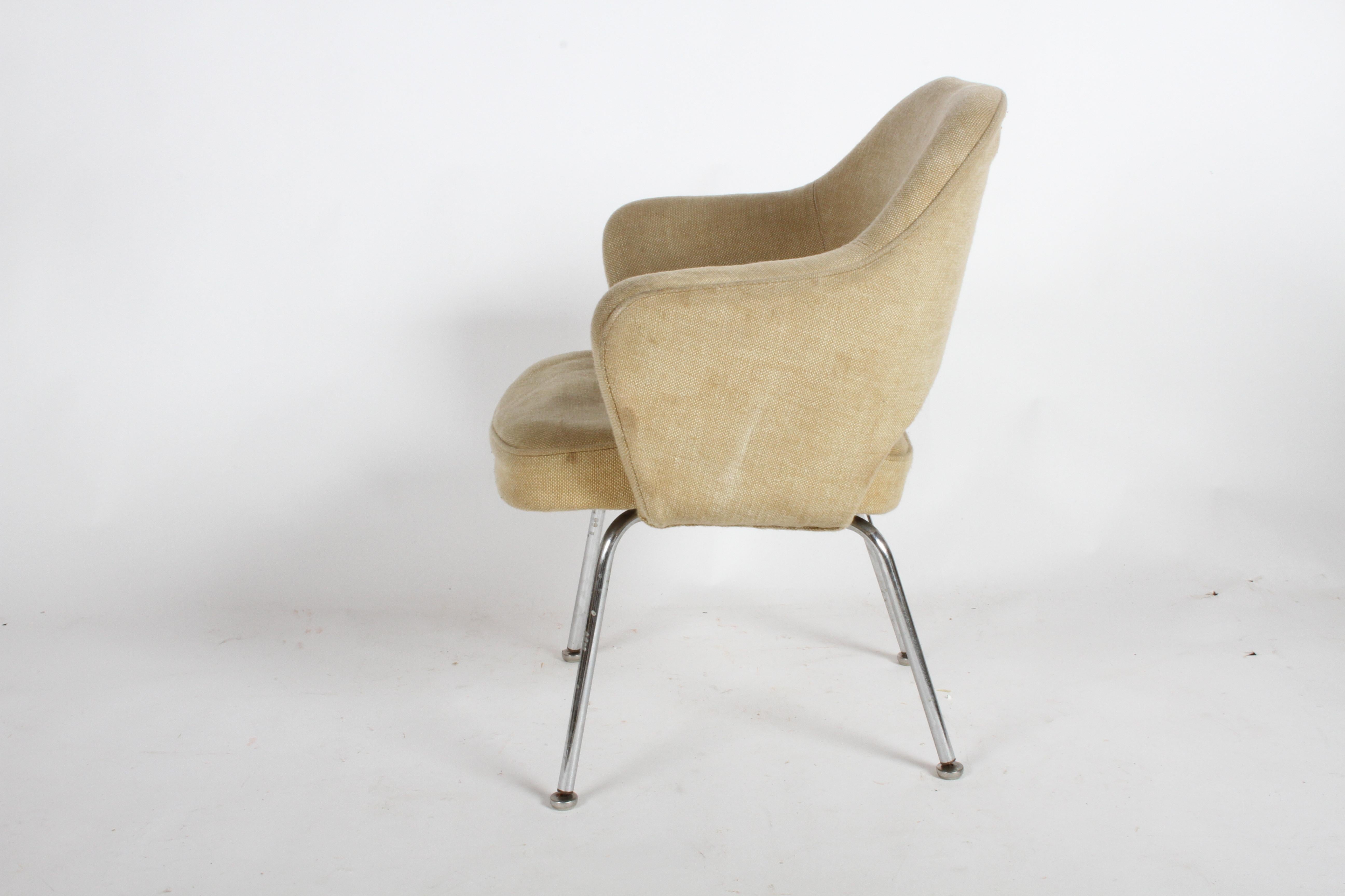 Mid-Century Modern Eero Saarinen for Knoll Executive Armchair on Chrome Legs For Sale 1