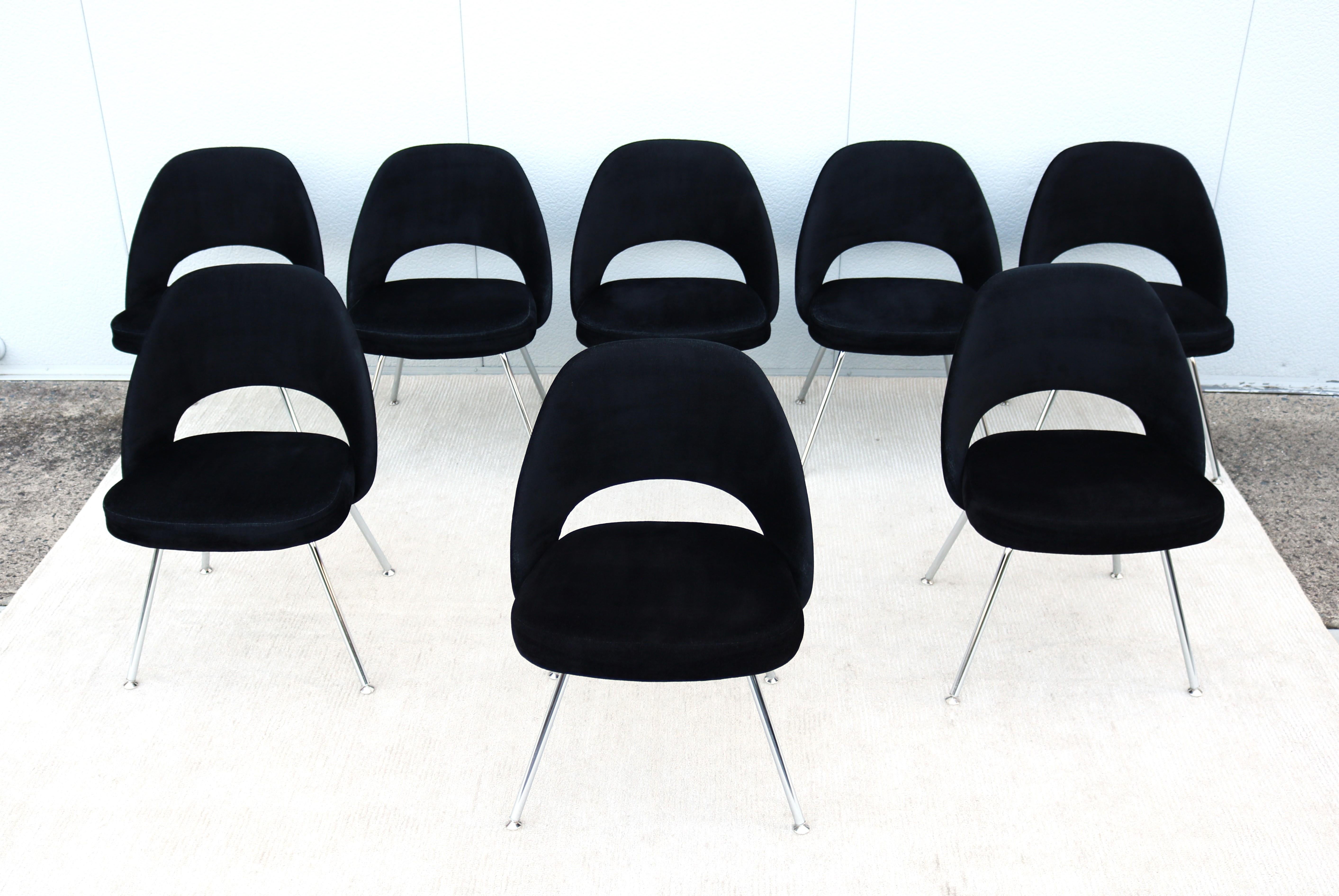 Mid-Century Modern Eero Saarinen for Knoll Executive Armless Chairs - Set of 12 For Sale 6