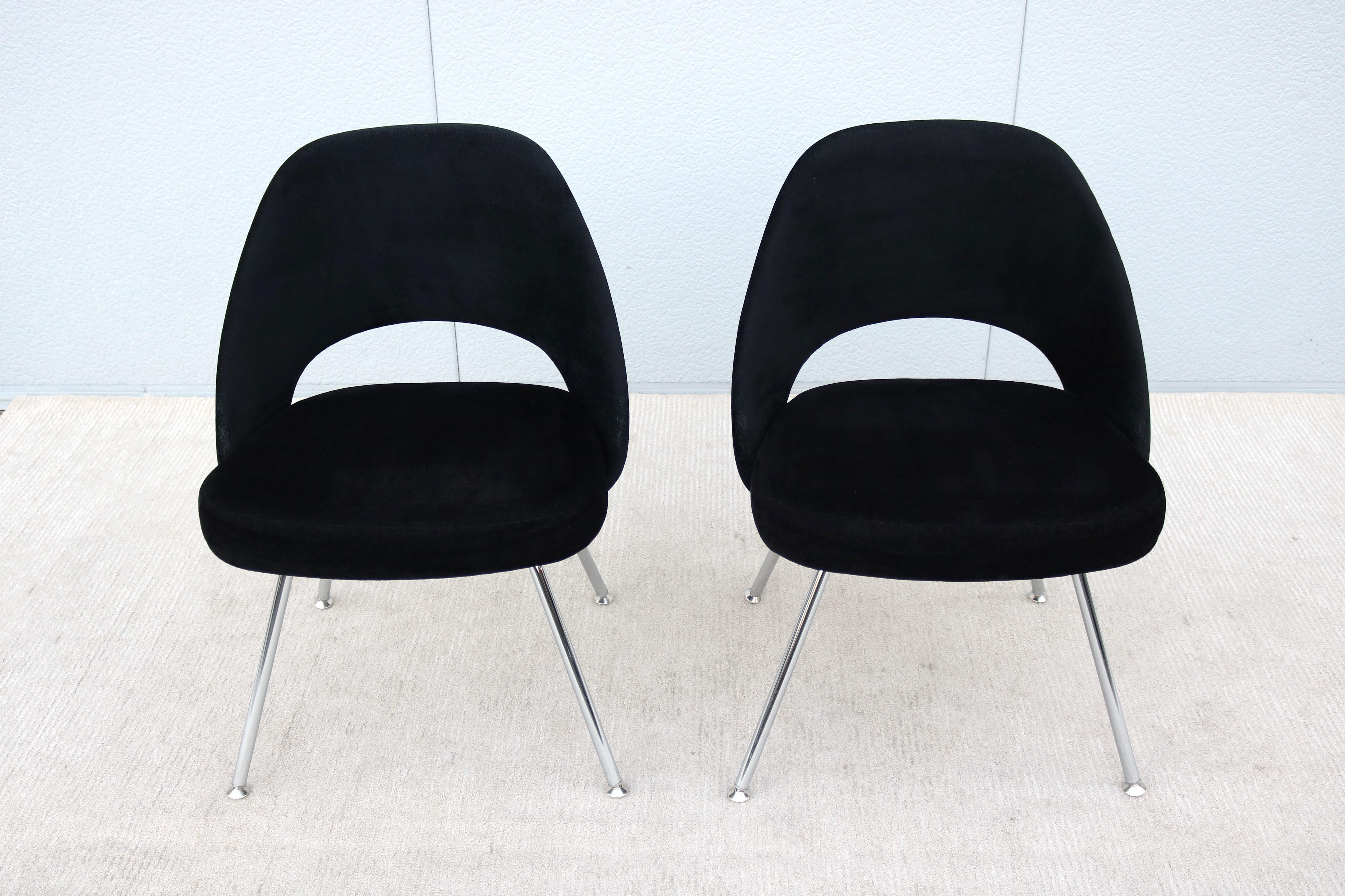 Mid-Century Modern Eero Saarinen for Knoll Executive Armless Chairs - Set of 12 For Sale 11