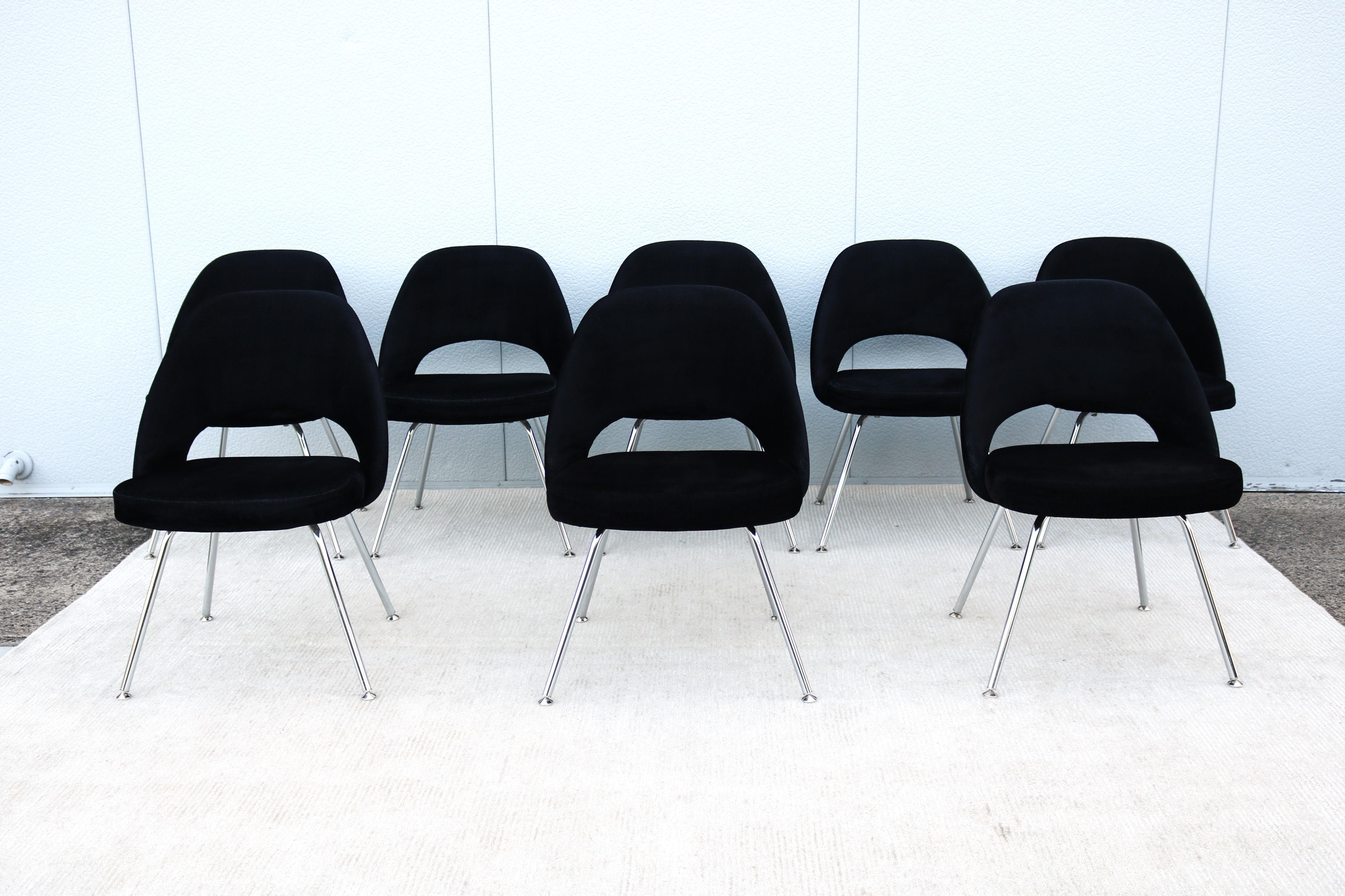 Mid-Century Modern Eero Saarinen for Knoll Executive Armless Chairs - Set of 8 For Sale 1