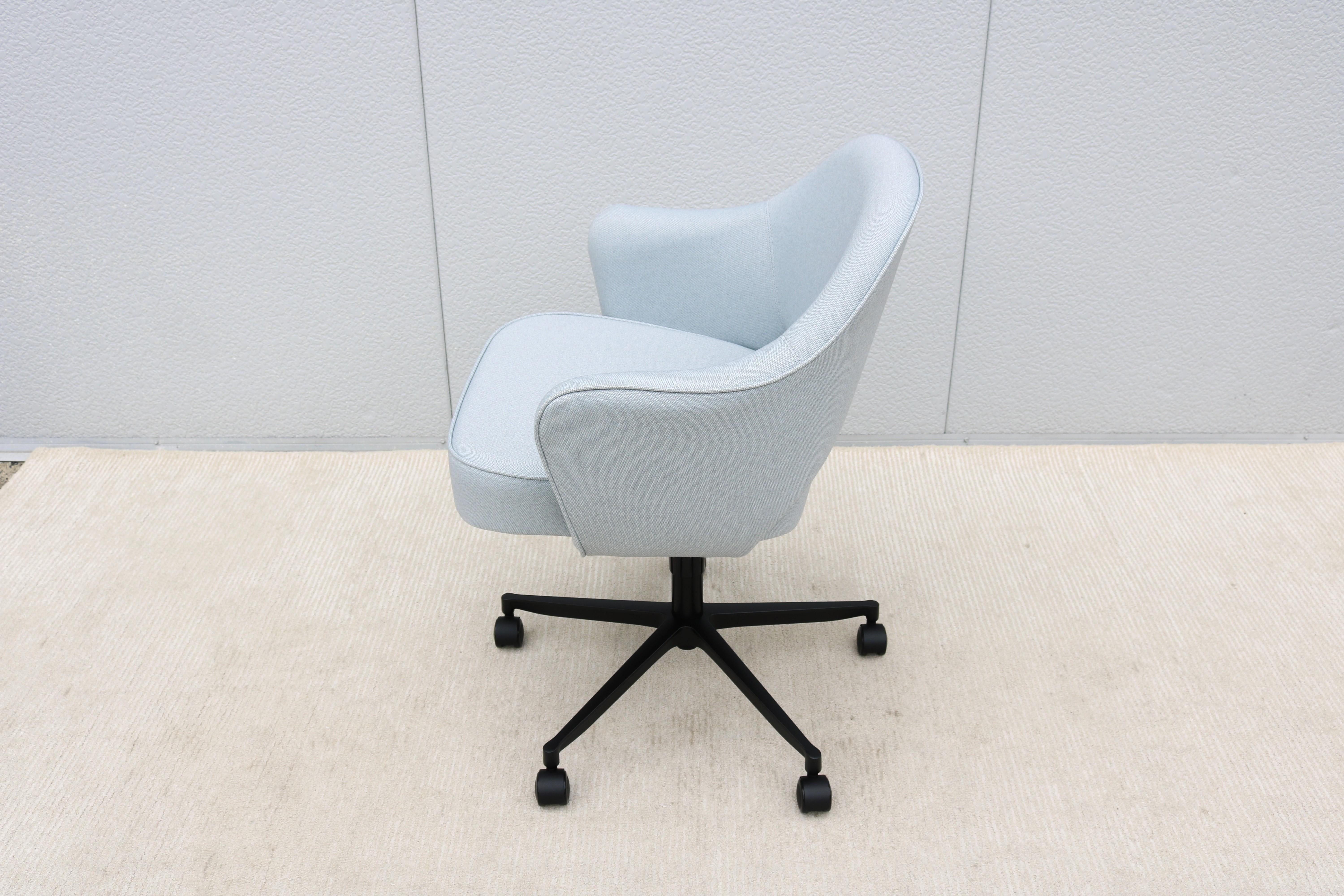 Eero Saarinen pour Knoll, fauteuil de bureau pivotant moderne du milieu du siècle dernier en vente 2