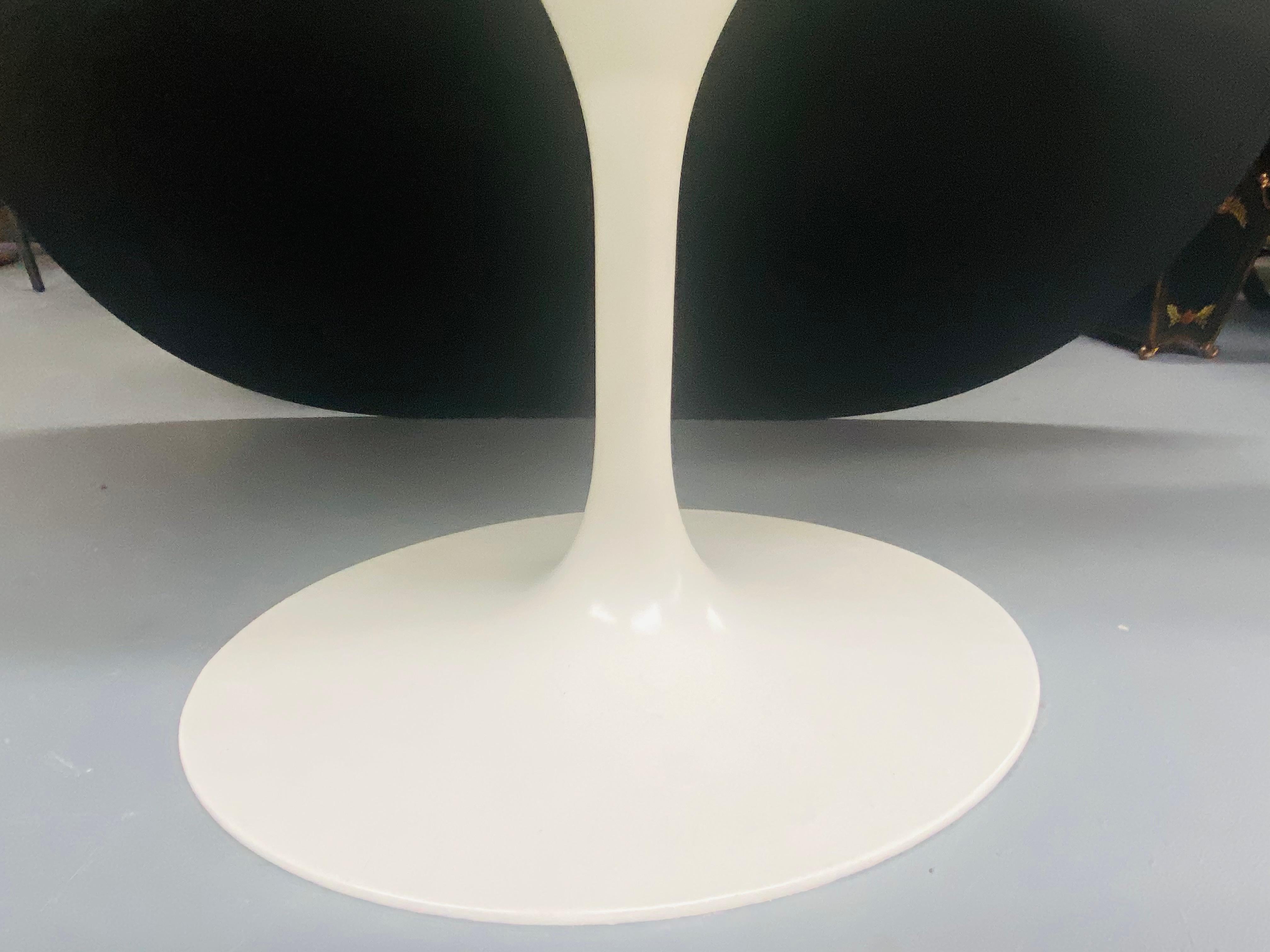 Mid-Century Modern Eero Saarinen for Knoll Oval Marble-Top Tulip Dining Table 8