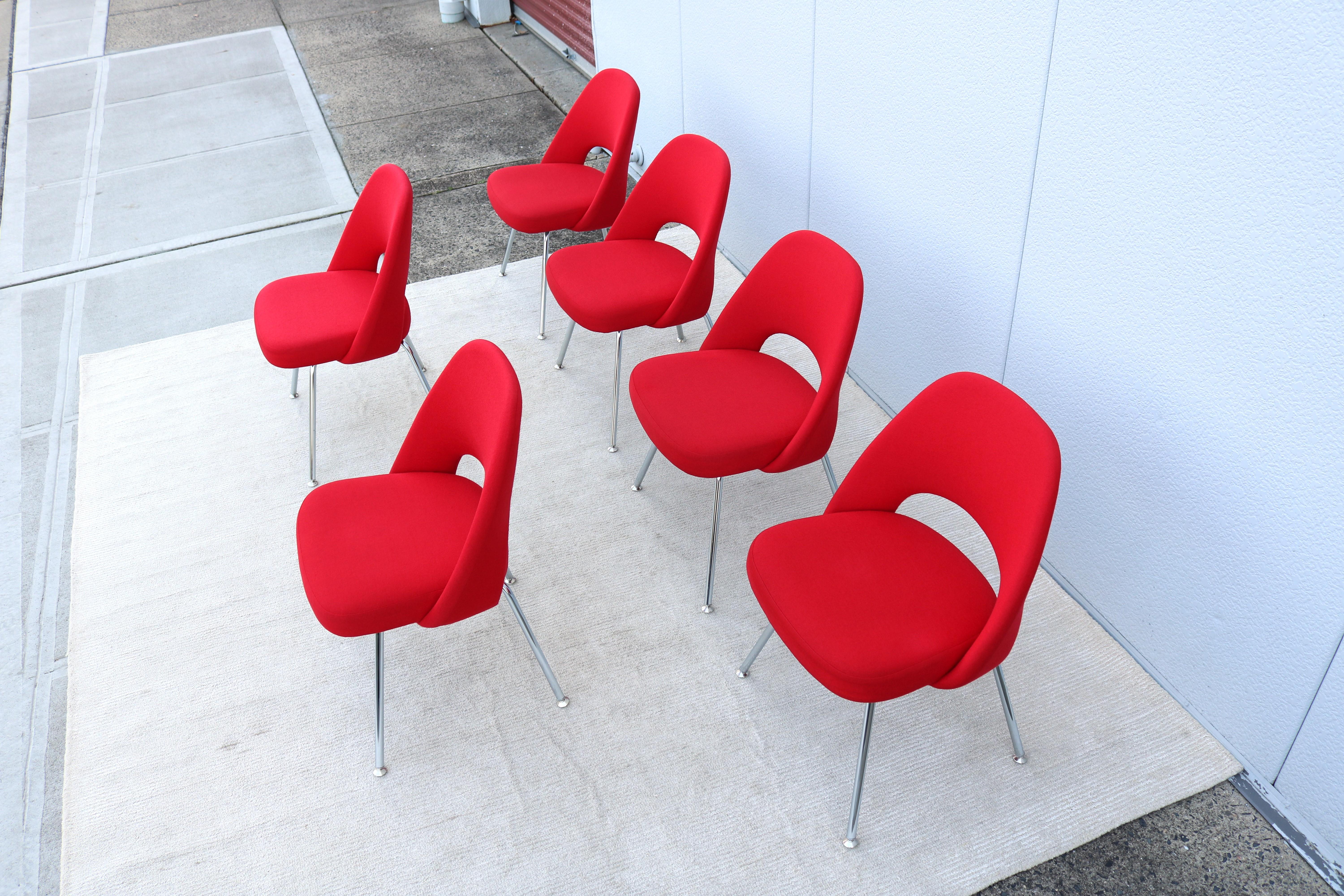 Steel Mid-Century Modern Eero Saarinen for Knoll Red Executive Armless Chairs Set of 6 For Sale