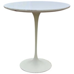Mid-Century Modern Eero Saarinen for Knoll Round Tulip Side Table