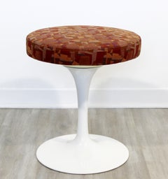 Mid-Century Modern Eero Saarinen for Knoll Round White Tulip Vanity Stool, 1970s