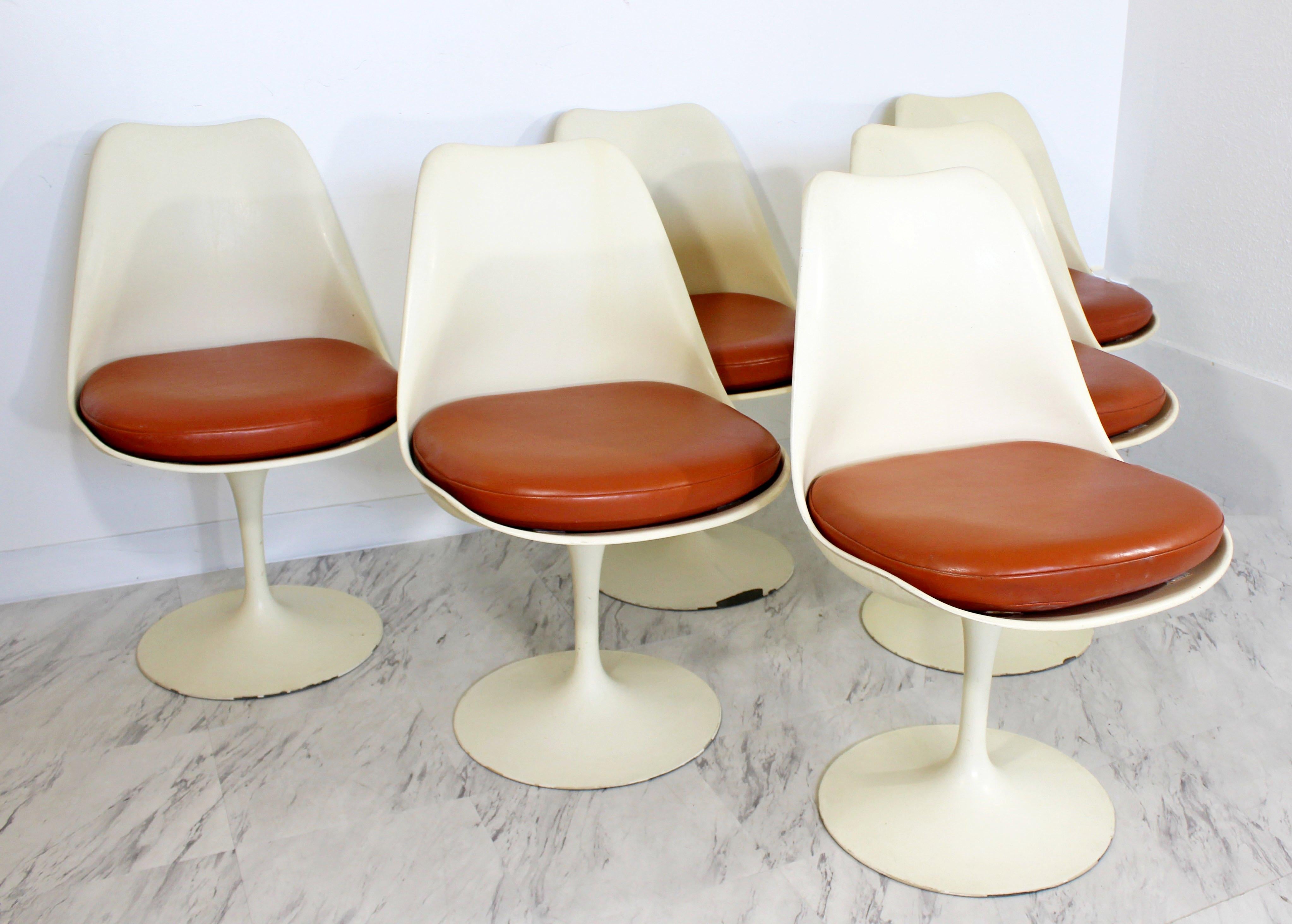American Mid-Century Modern Eero Saarinen for Knoll Set of Six Tulip Side Dining Chairs