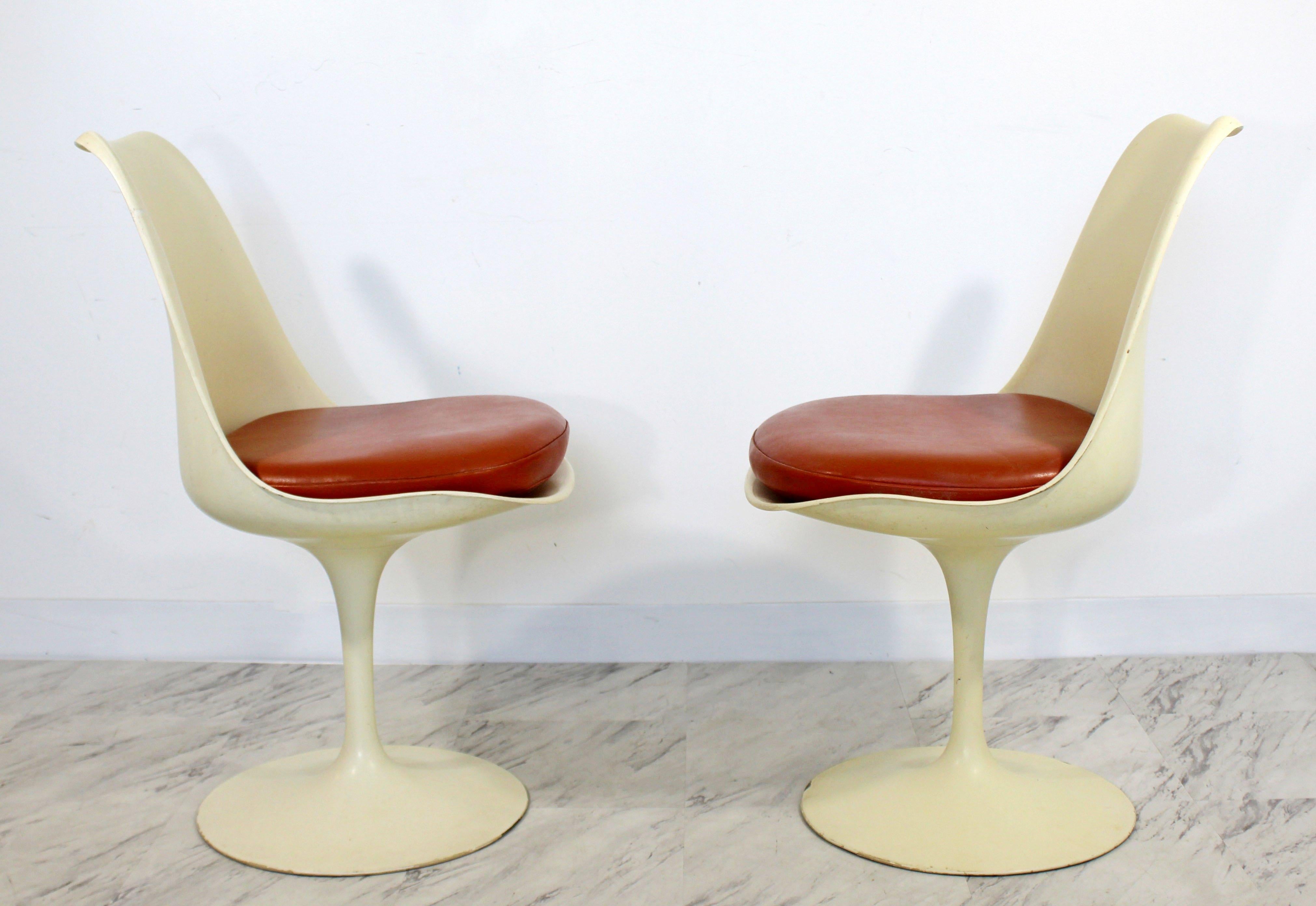 Mid-Century Modern Eero Saarinen for Knoll Set of Six Tulip Side Dining Chairs 1
