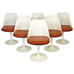 Mid-Century Modern Eero Saarinen for Knoll Set of Six Tulip Side Dining Chairs