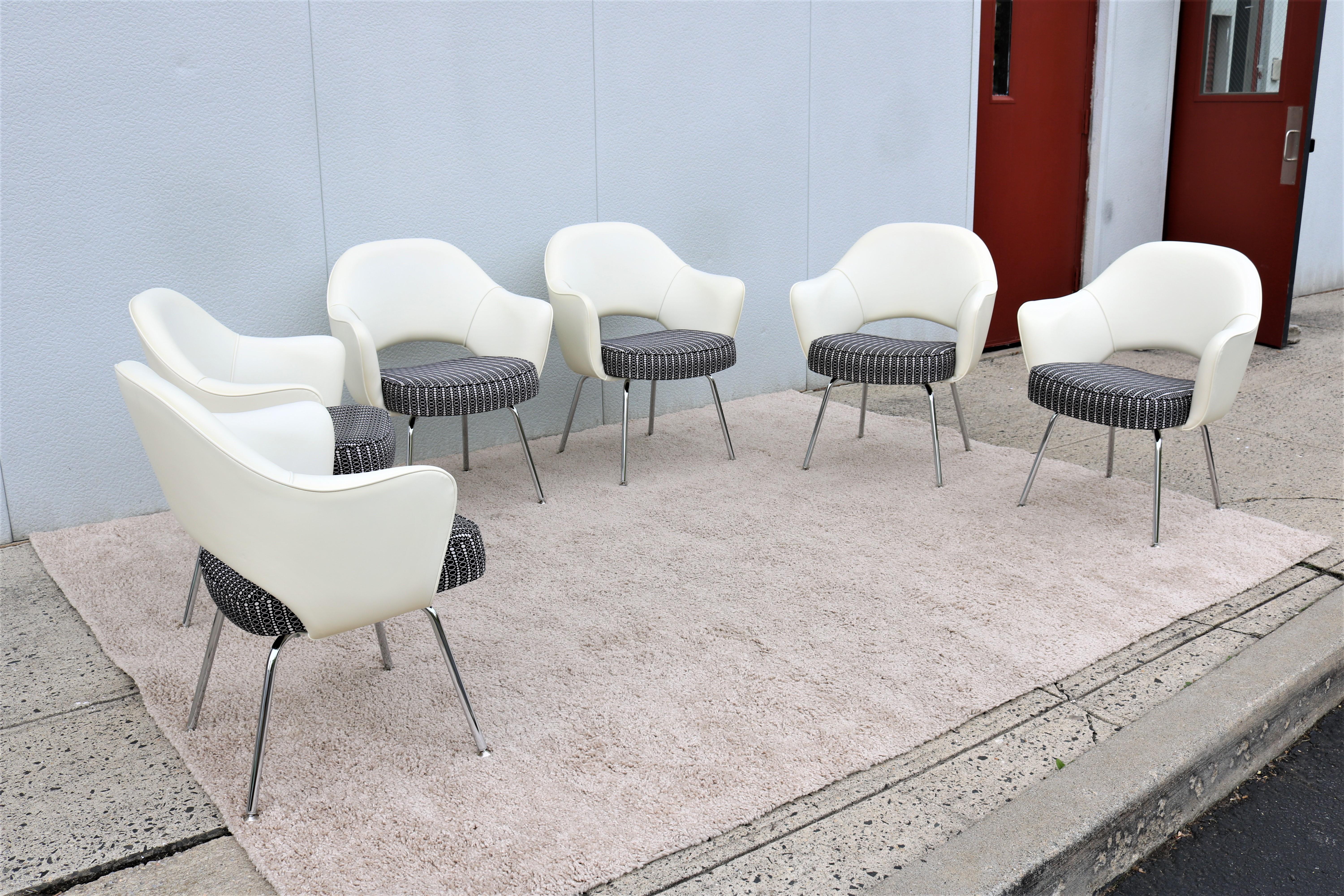 Steel Mid-Century Modern Eero Saarinen for Knoll White Executive Armchairs, Set of 6