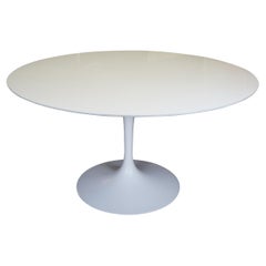 Mid-Century Modern Eero Saarinen Knoll International White Tulip Dining Table