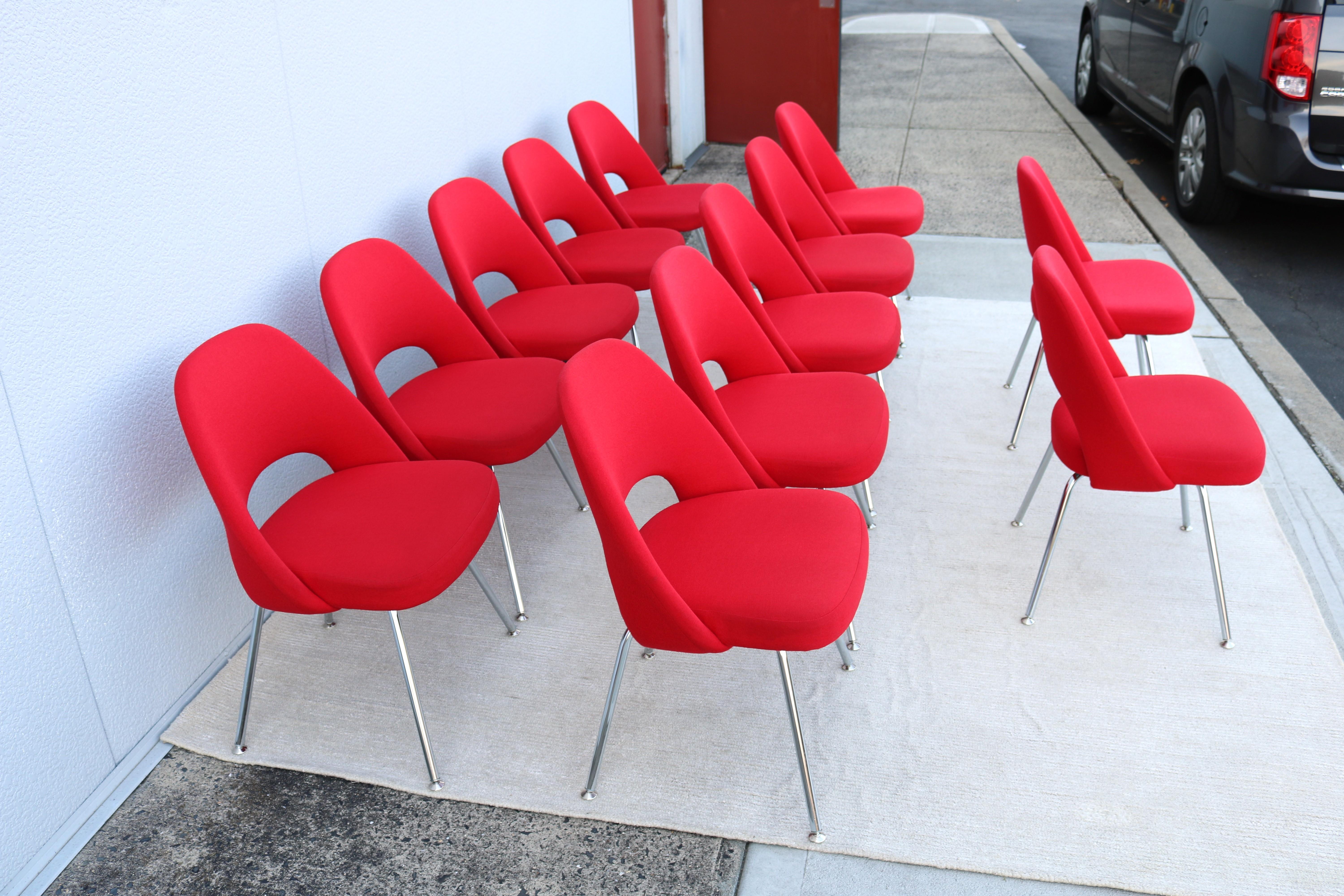 Mid-Century Modern Eero Saarinen Knoll Red Executive Armless Chairs - Set of 12 For Sale 3