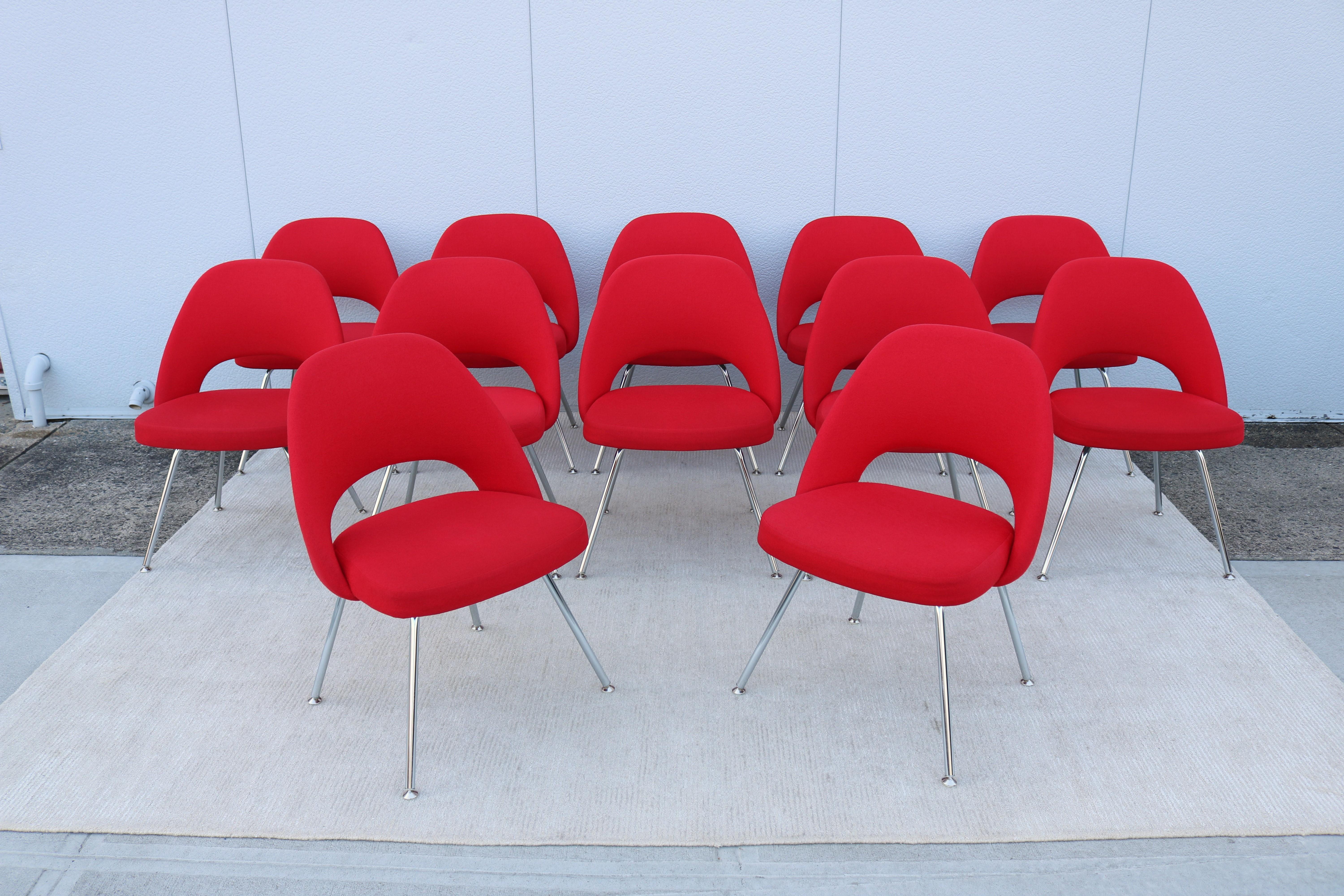 American Mid-Century Modern Eero Saarinen Knoll Red Executive Armless Chairs - Set of 12 For Sale