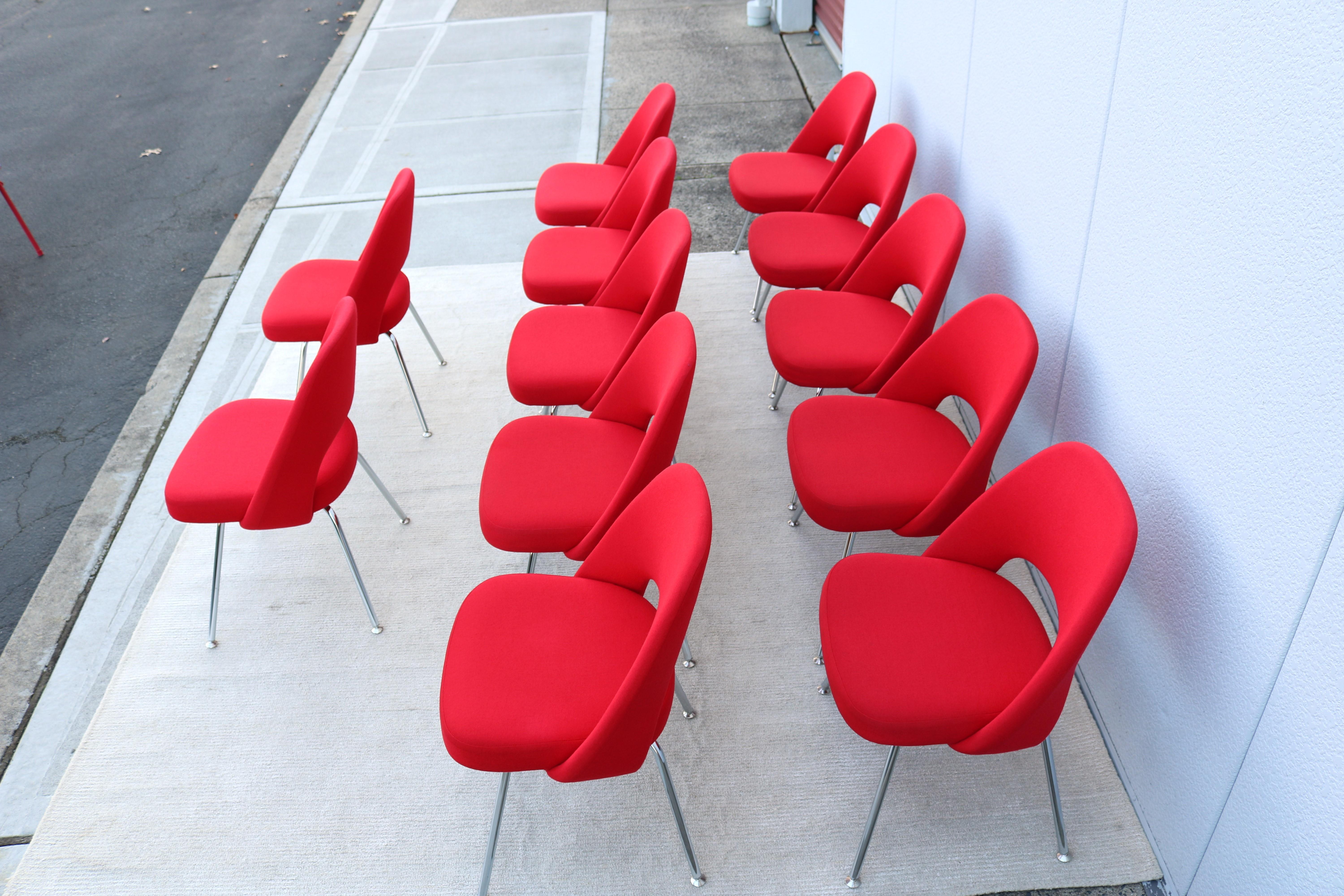 Mid-Century Modern Eero Saarinen Knoll Red Executive Armless Chairs - Set of 12 For Sale 1
