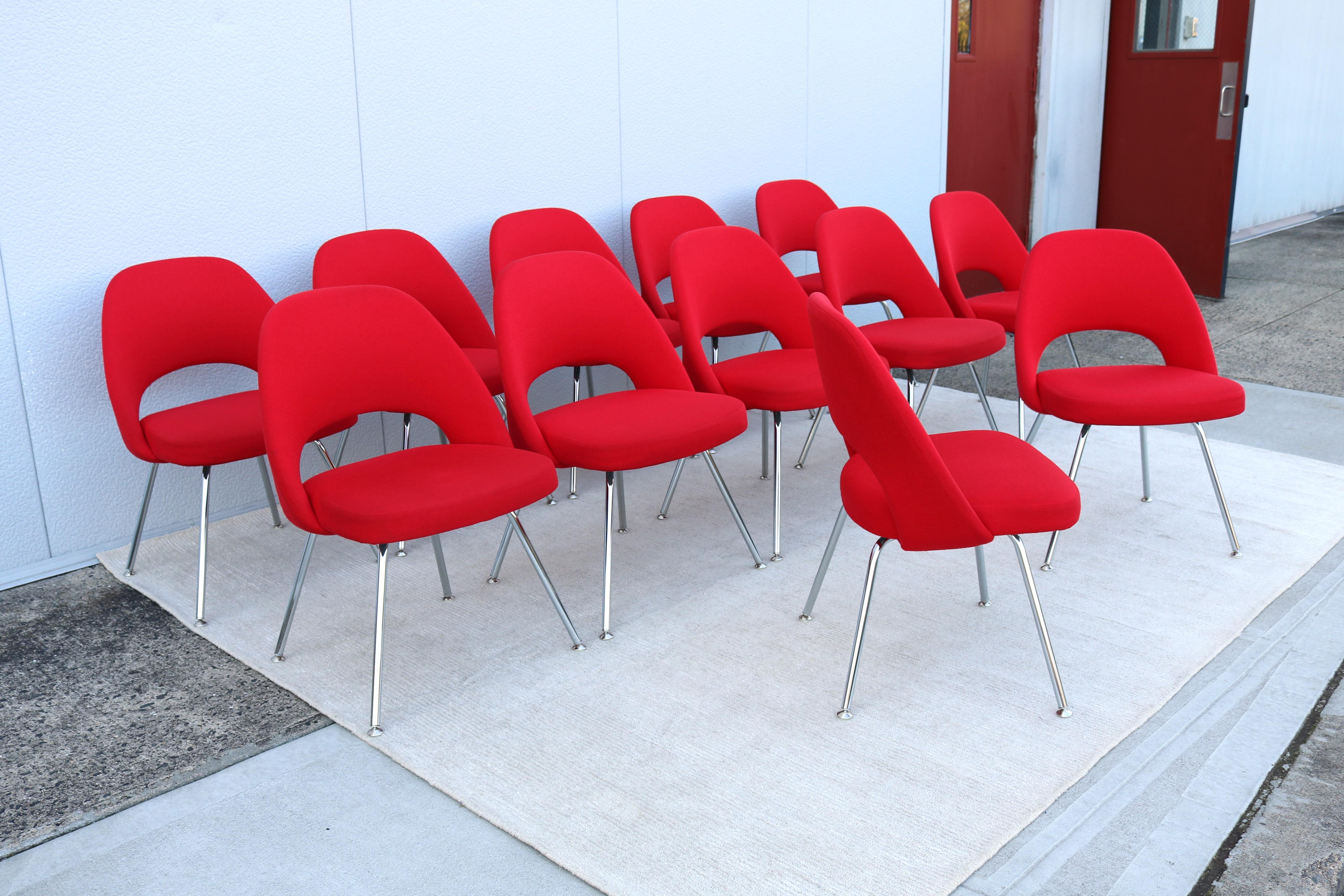 Mid-Century Modern Eero Saarinen Knoll Red Executive Armless Chairs - Set of 12 For Sale 2