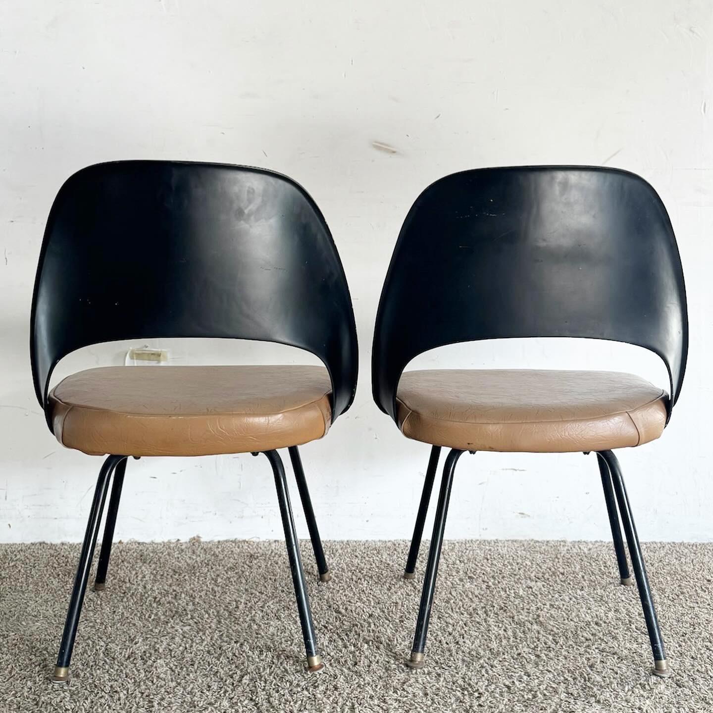Mid-Century Modern Chaises de salle à manger modernes du milieu du siècle modèle 42 d'Eero Saarinen, lot de 4 en vente