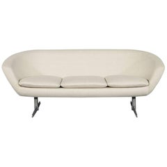 Mid-Century Modern Egg Settee