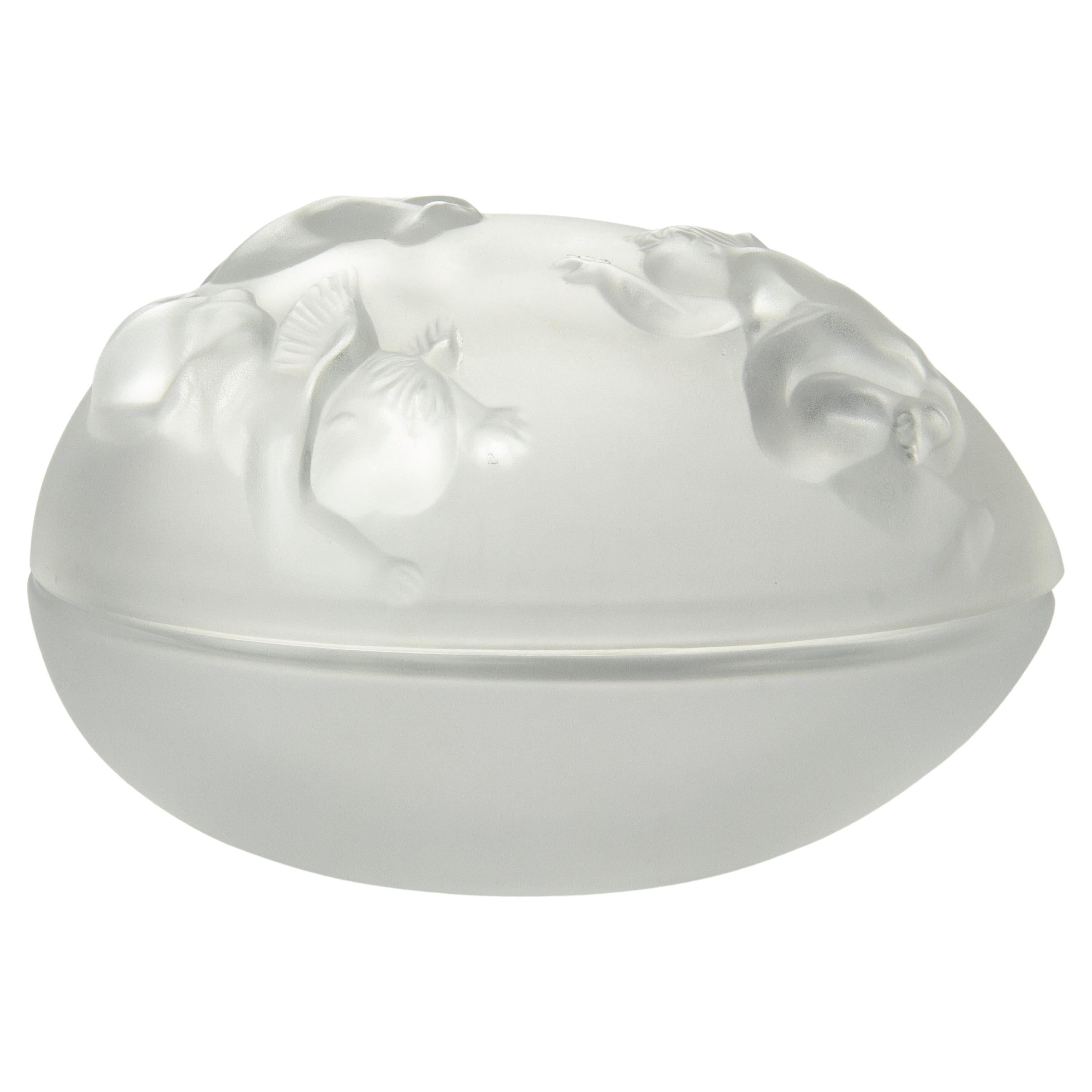 Mid-Century Modern Egg Shaped Box Made by Lalique France, Boîte Angelots For Sale