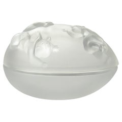Mid-Century Modern Egg Shaped Box Made by Lalique France, Boîte Angelots