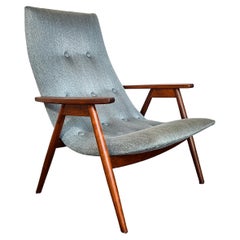 Mid-Century Modern Eggshell Lounge Chair by Allan Gould for Thayer Coggin