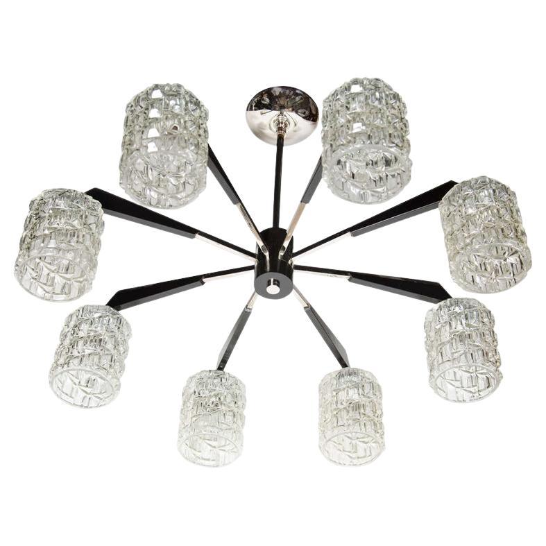 Lustre à huit branches en chrome, noyer ébonisé et verre à facettes The Modernity