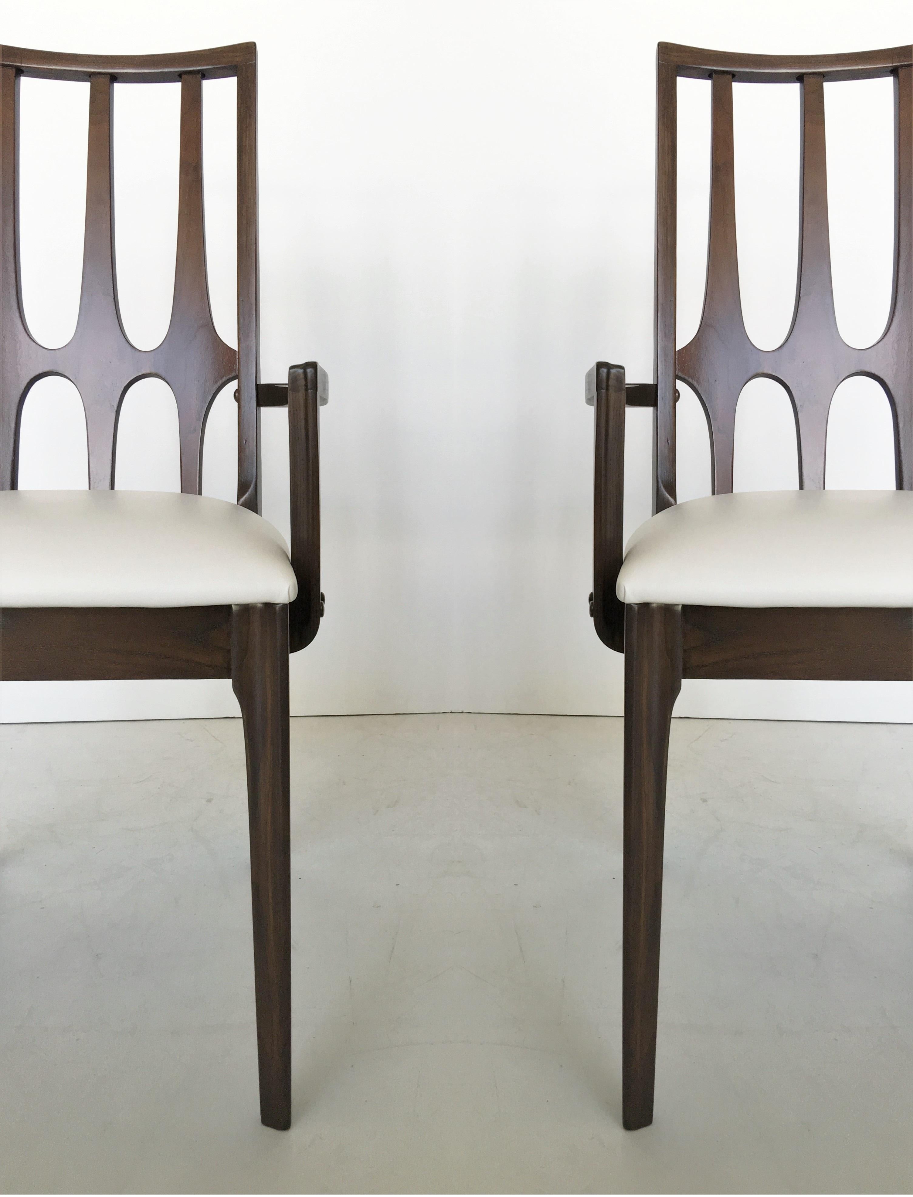 Huit chaises de salle à manger Brasilia de Broyhill, de style moderne du milieu du siècle dernier Excellent état - En vente à Dallas, TX