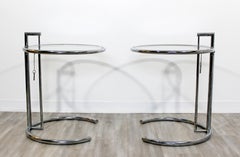 Mid-Century Modern Eileen Gray Paar verstellbare Beistelltische aus Chromglas:: 1960er Jahre