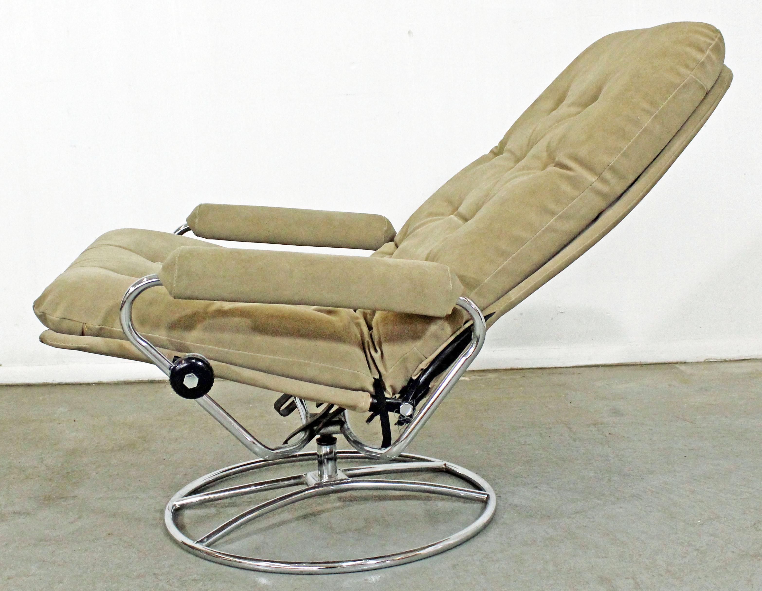 20th Century Mid-Century Modern Ekornes Stressless Chrome Lounge Chair and Ottoman