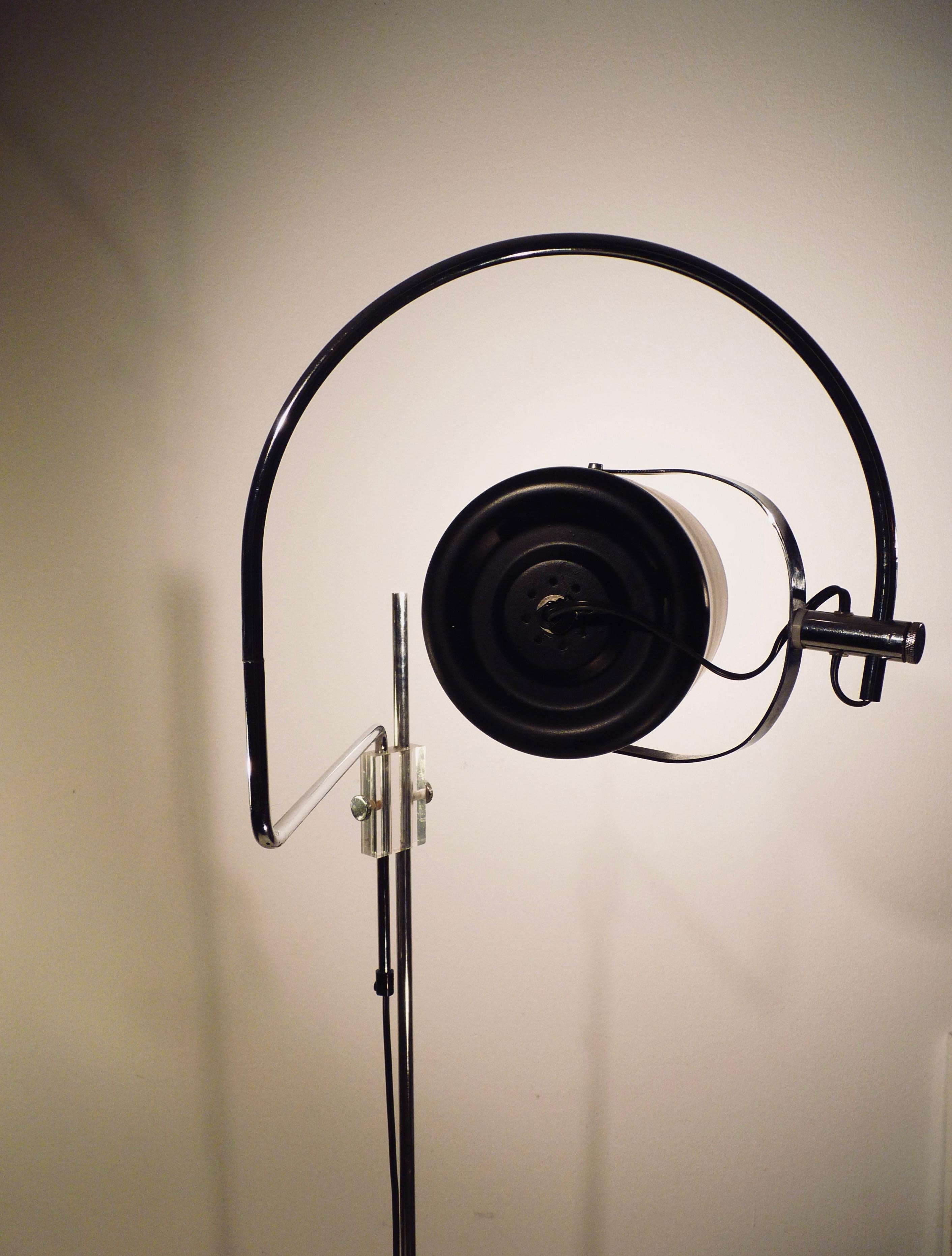 Mid-Century Modern Elbow Arc Floor Lamp by J.J. Hoogervorst for Anvia, 1960s In Good Condition For Sale In MIJDRECHT, NL