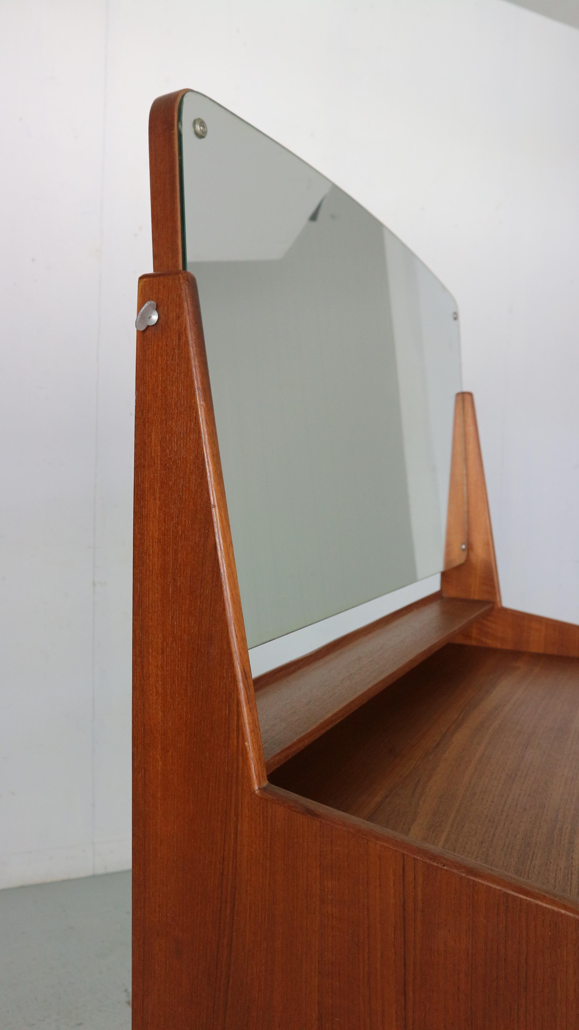 Mid-Century Modern Elegant Teak Vanity Table/ Cabinet, 1960's, Denmark 3