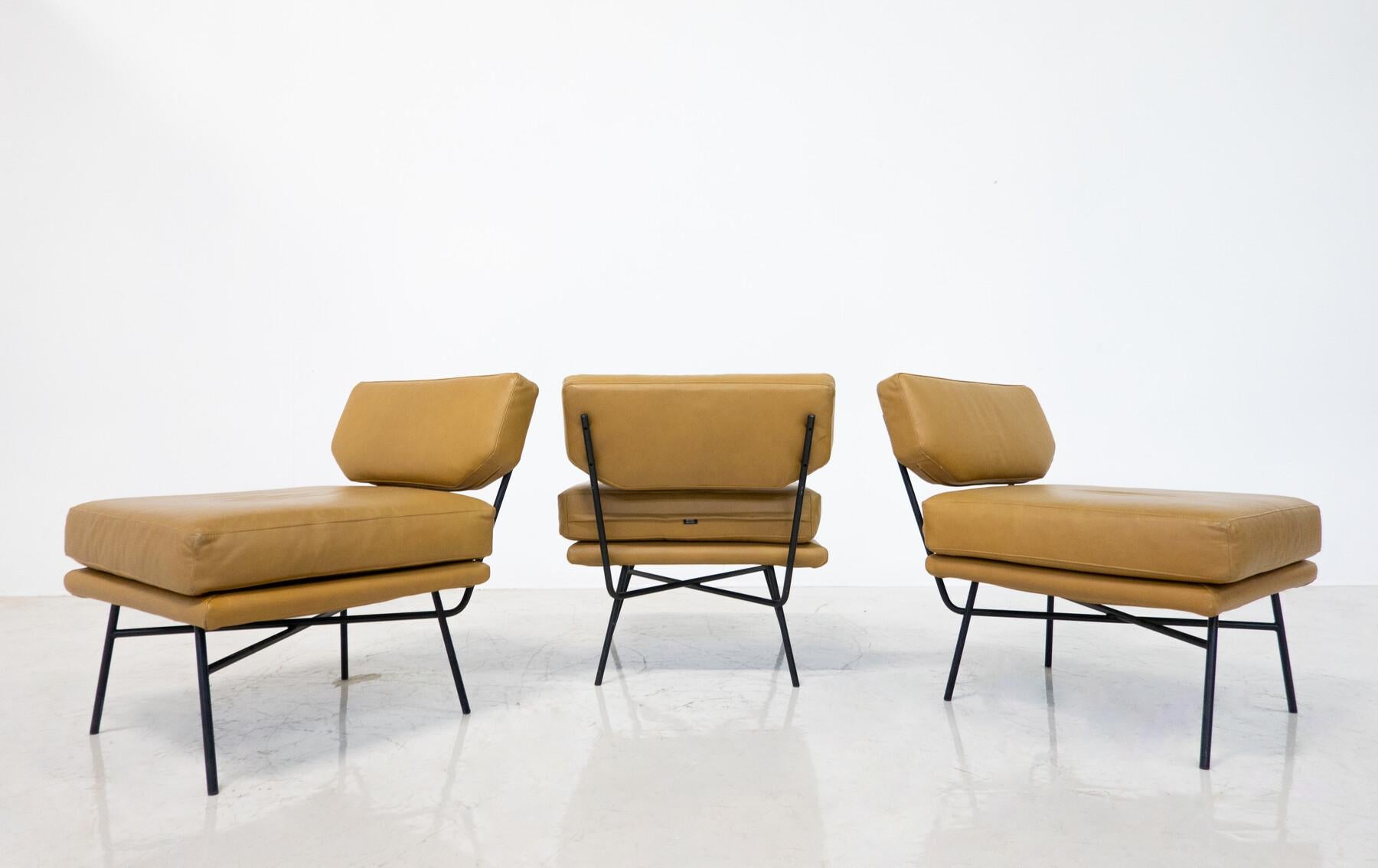 Mid-Century Modern 'Elettra' Armchair by Stdio BBPR for Arflex, Leather and Iron For Sale 3
