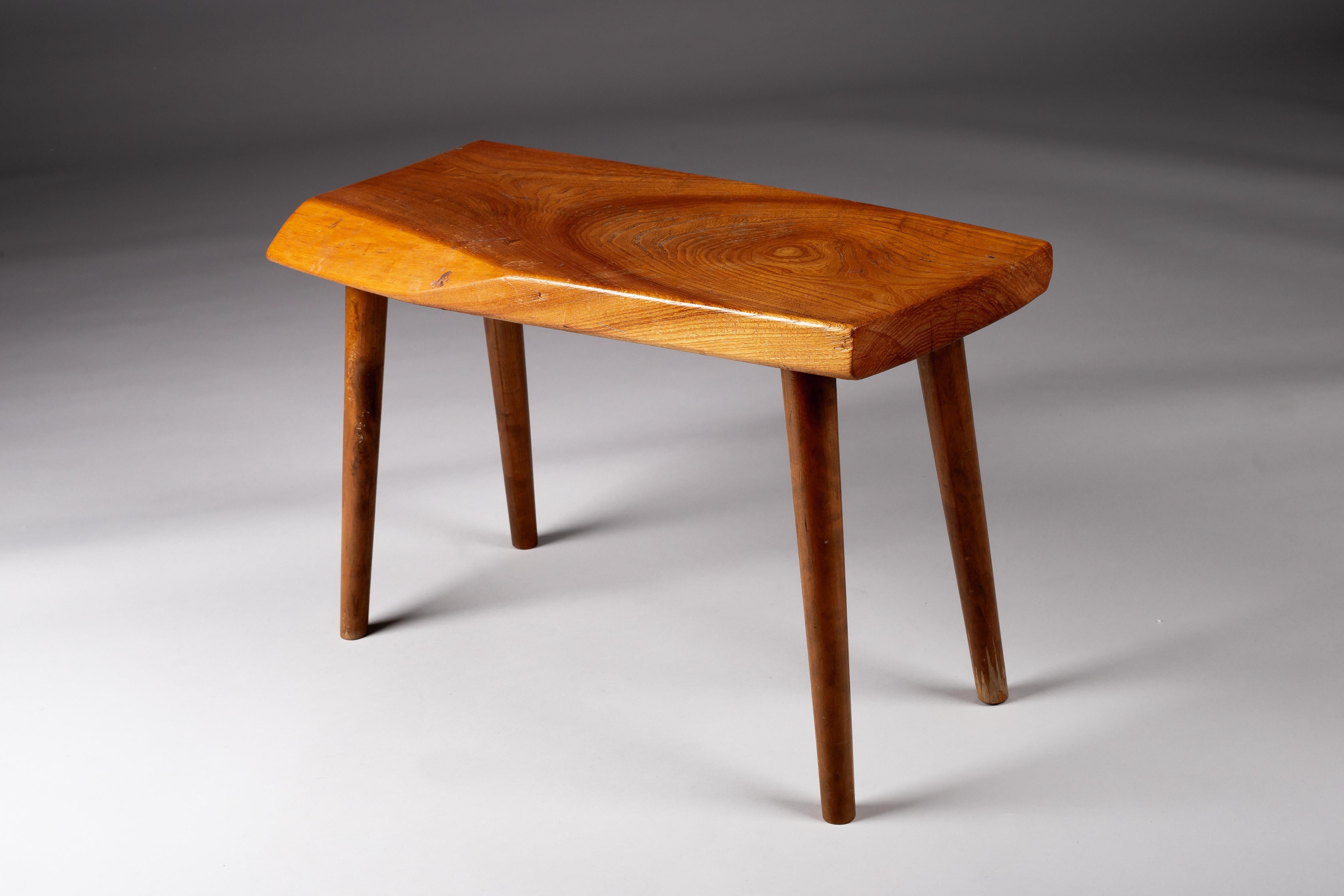 Tabouret en orme The Moderns Bon état - En vente à Turku, Varsinais-Suomi