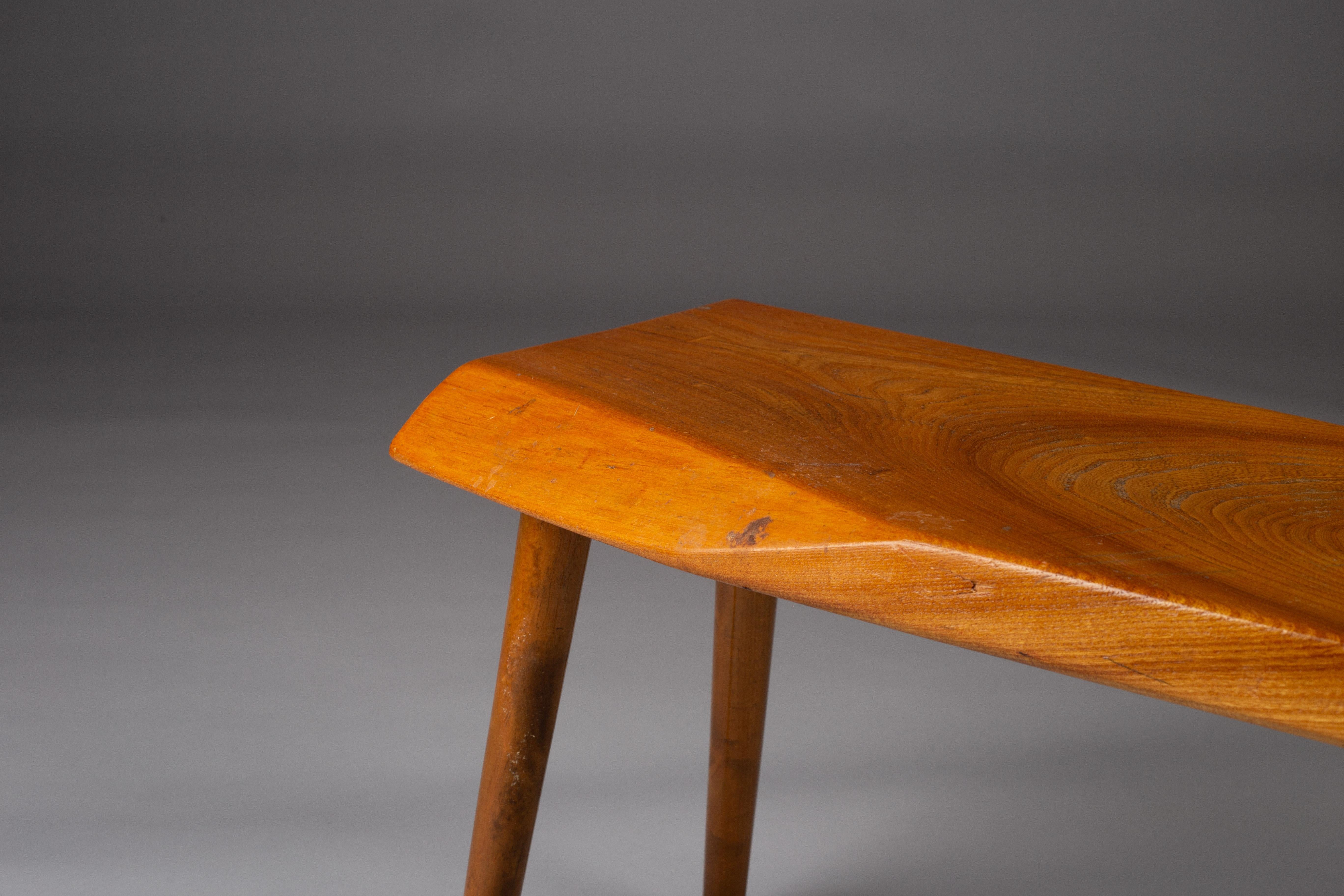 20ième siècle Tabouret en orme The Moderns en vente