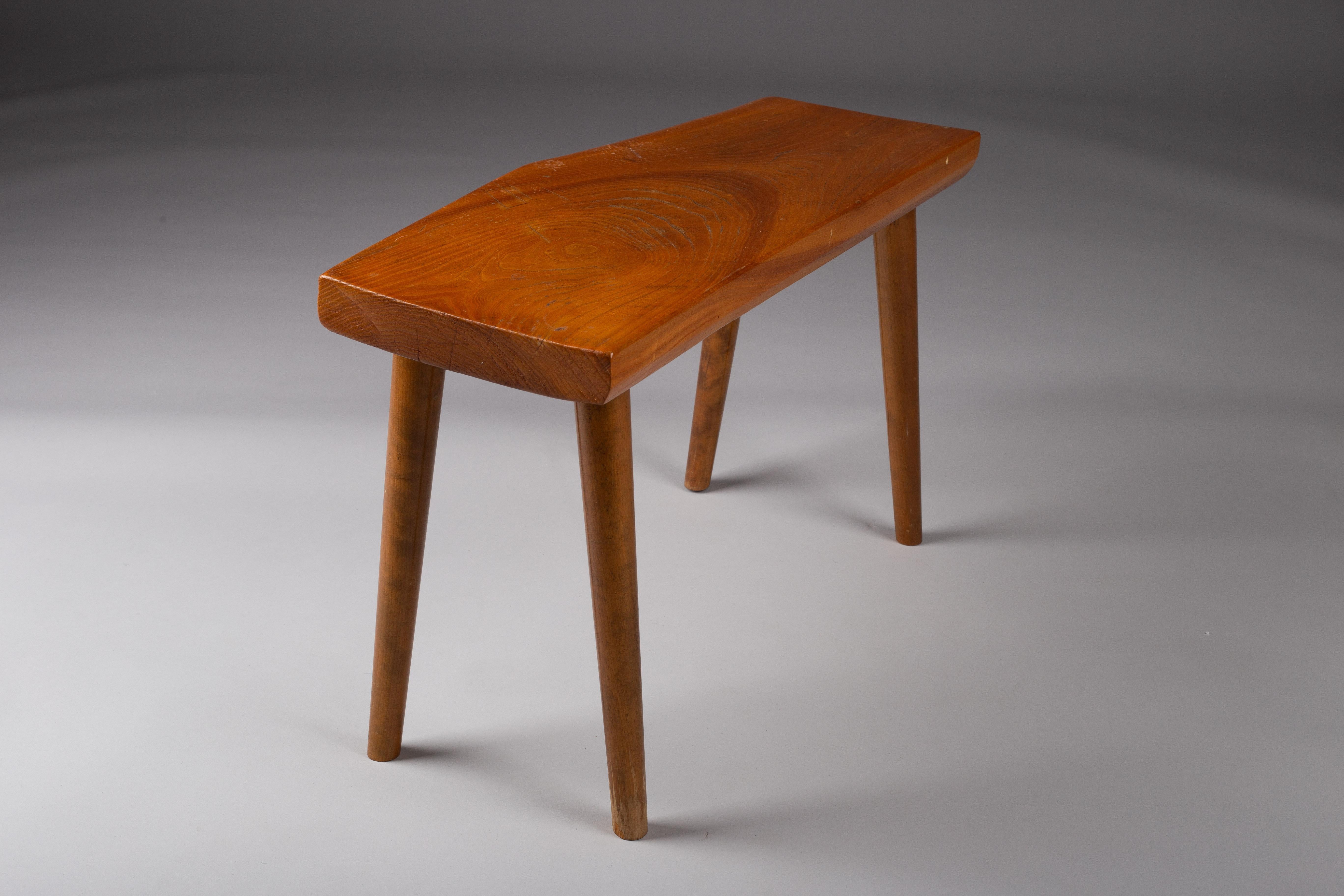 Tabouret en orme The Moderns en vente 1