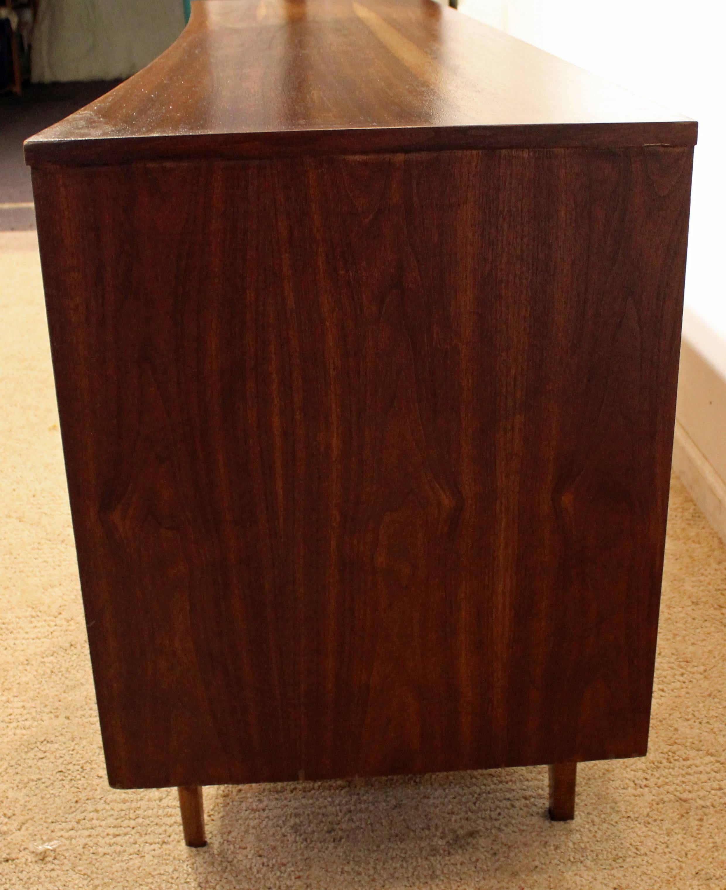 20th Century Mid-Century Modern Elongated Concave-Front Walnut Credenza