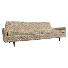 Mid Century Modern Verlängerte gebogene Rückenlehne 90" Sofa auf Bleistift Beinen