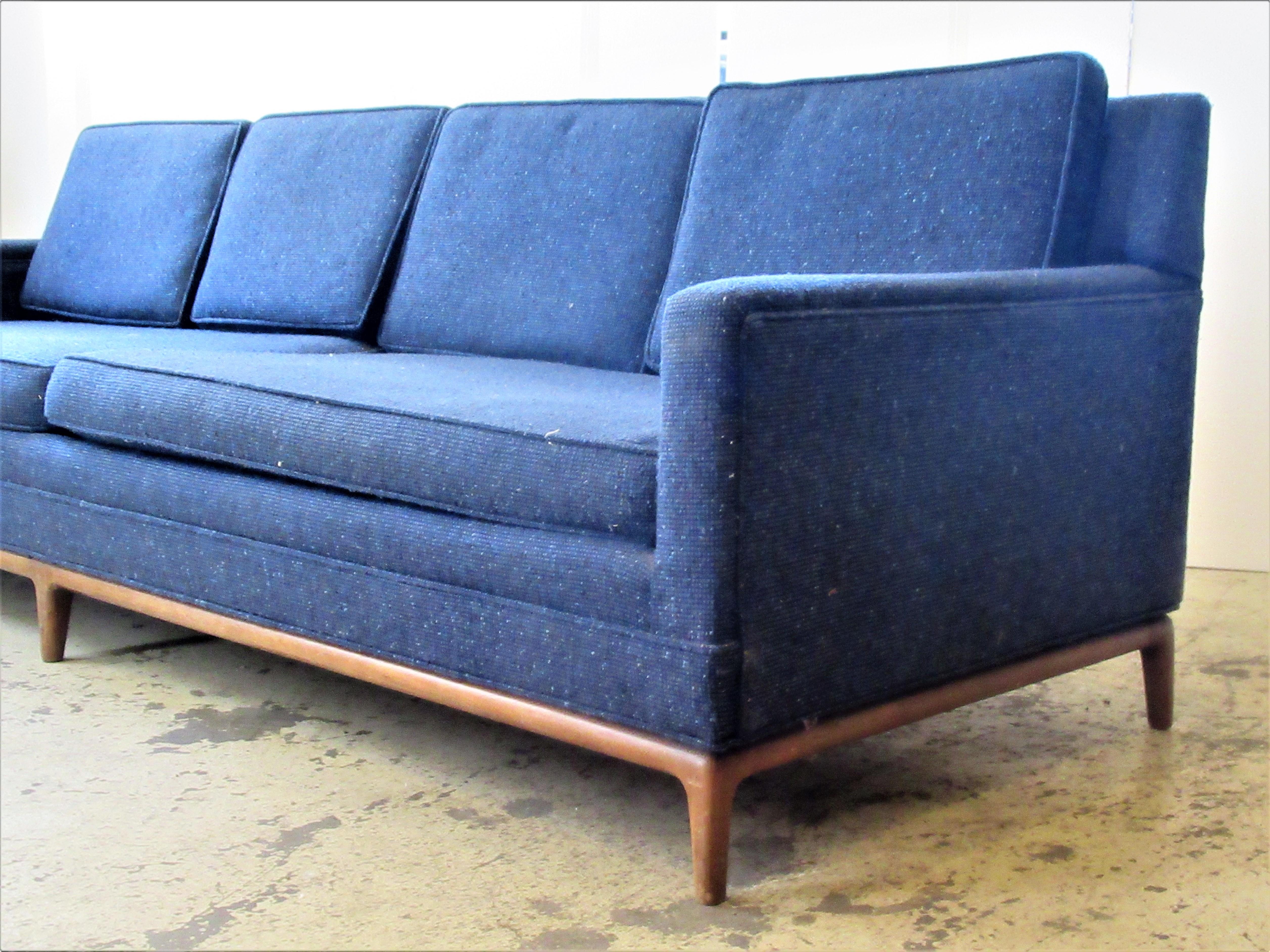 American Mid-Century Modern Elongated Form Sofa Attributed to T.H. Robsjohn, Gibbings