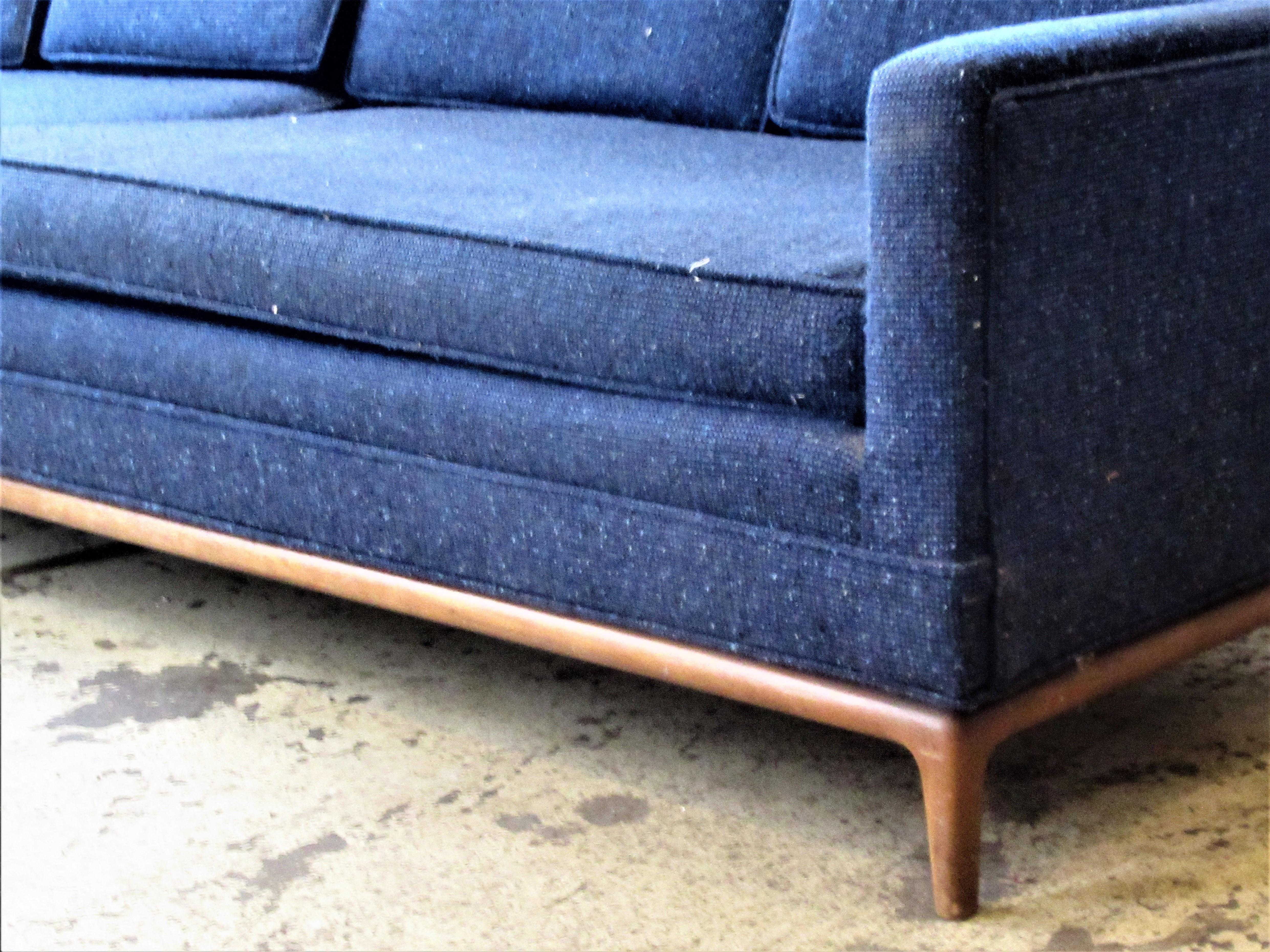 Mid-Century Modern Elongated Form Sofa Attributed to T.H. Robsjohn, Gibbings In Good Condition In Rochester, NY