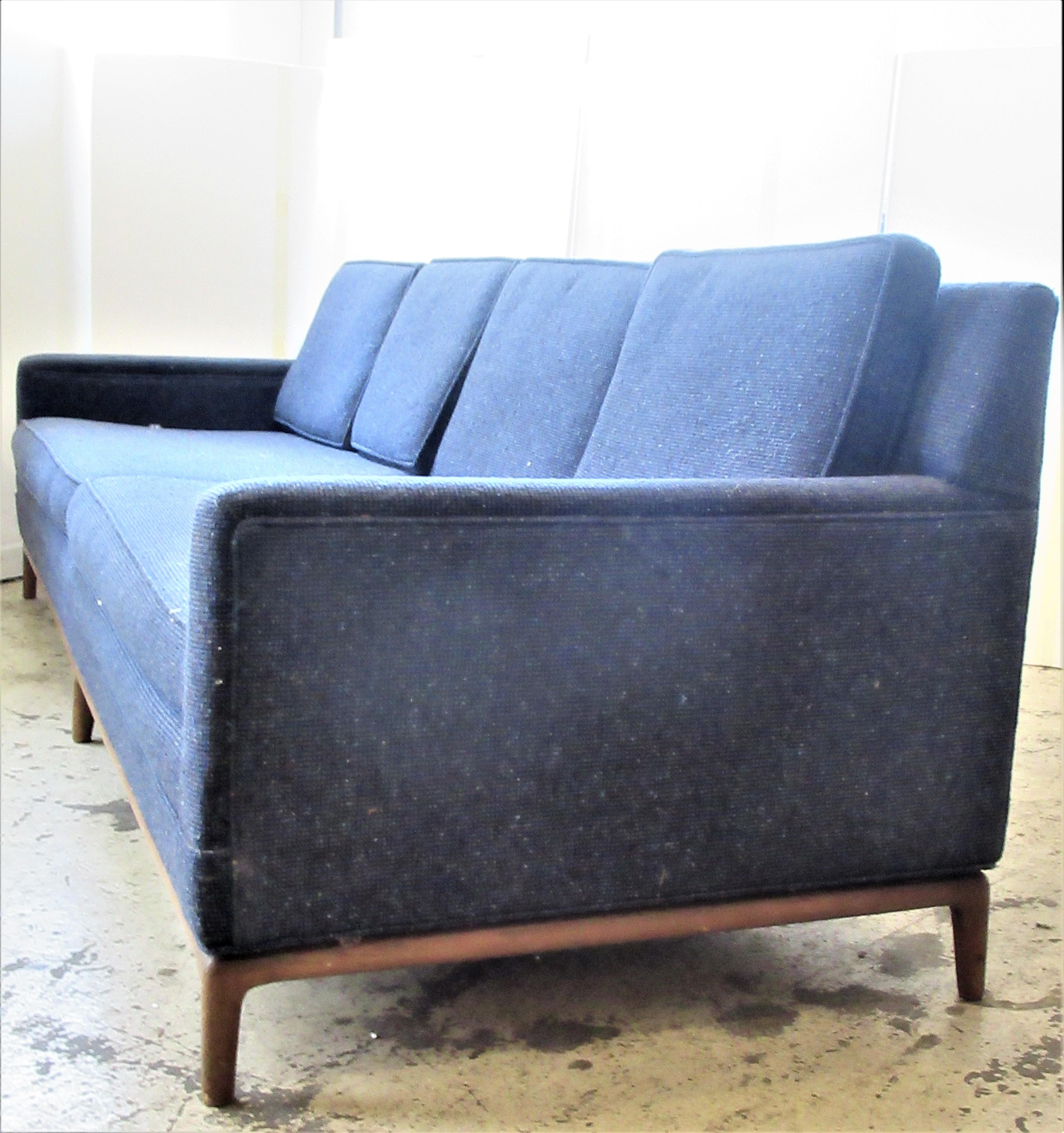 Mid-Century Modern Elongated Form Sofa Attributed to T.H. Robsjohn, Gibbings 3