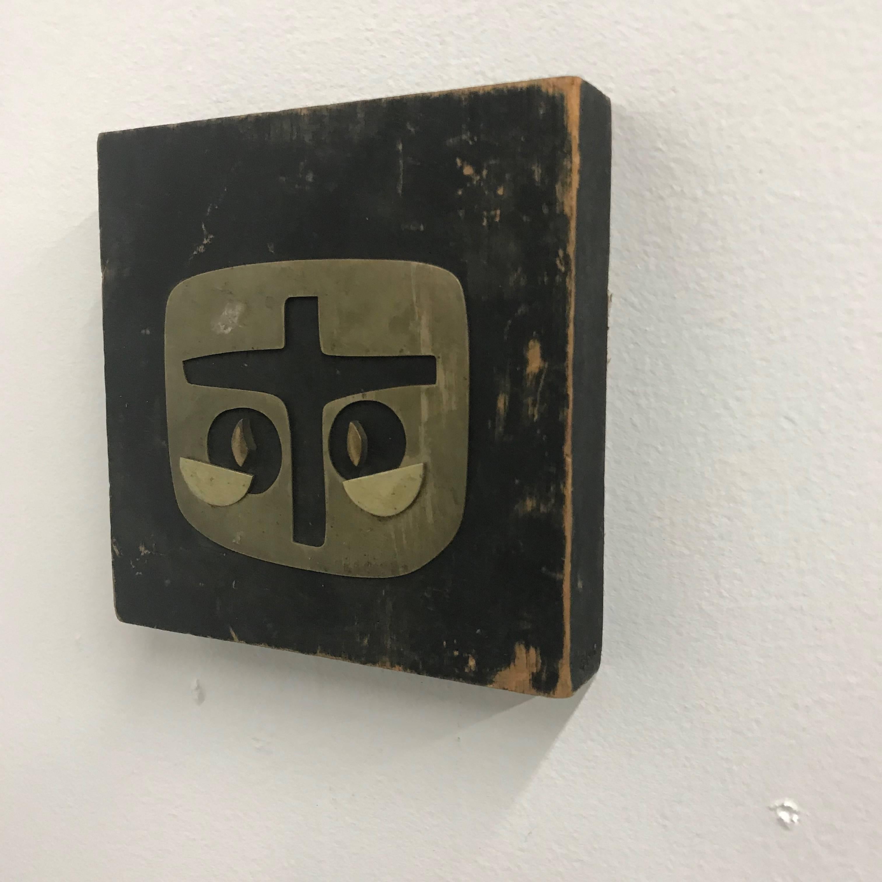 For your consideration a vintage by Mid-Century Modern Emaus wall plaque abstract cross.
Mexico, circa 1970s. 
Dimensions: 4 3/4