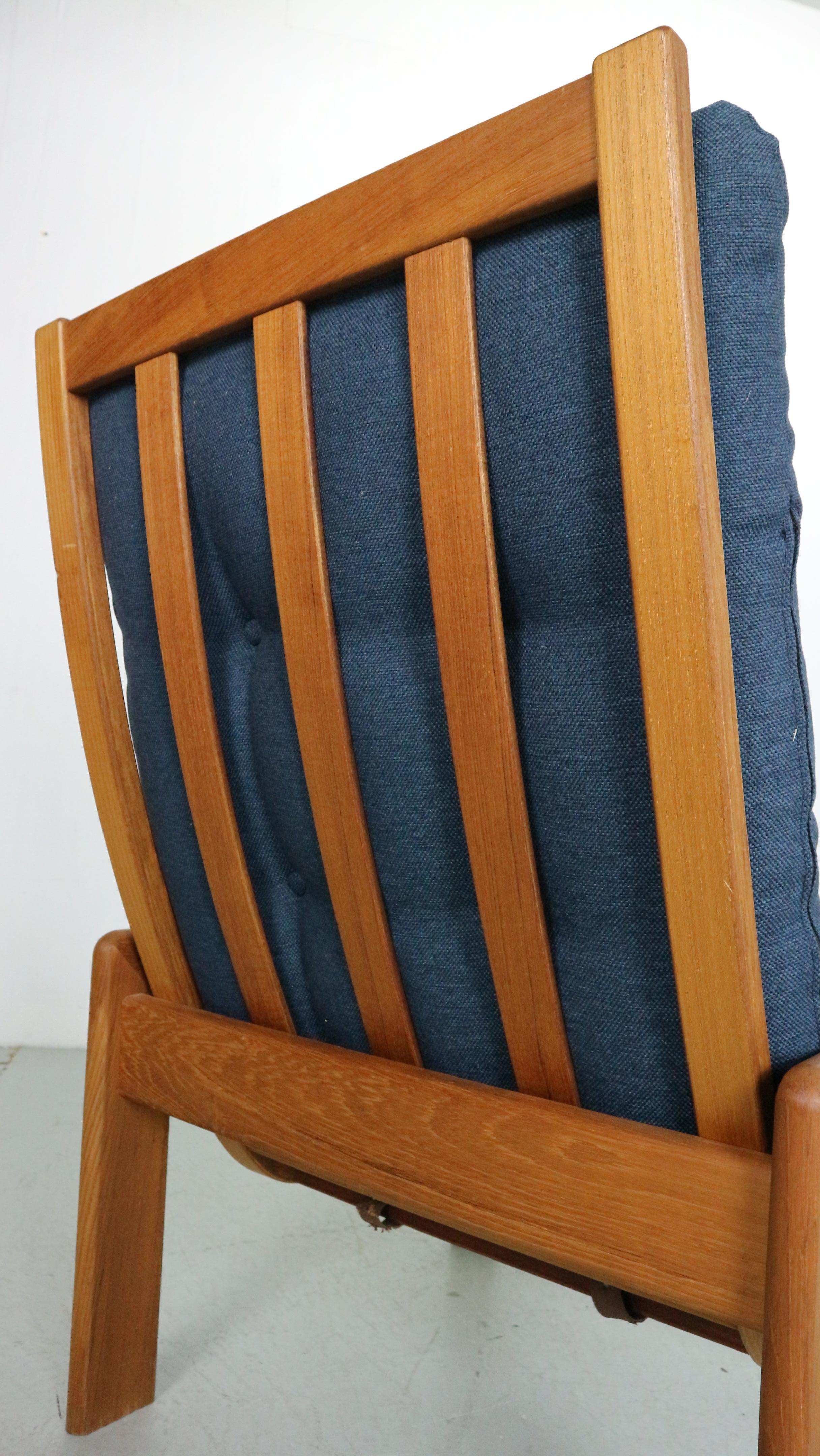 Mid- Century Modern EMC Møbler Teak Easy Lounge Chair & Ottoman, Denmark For Sale 8