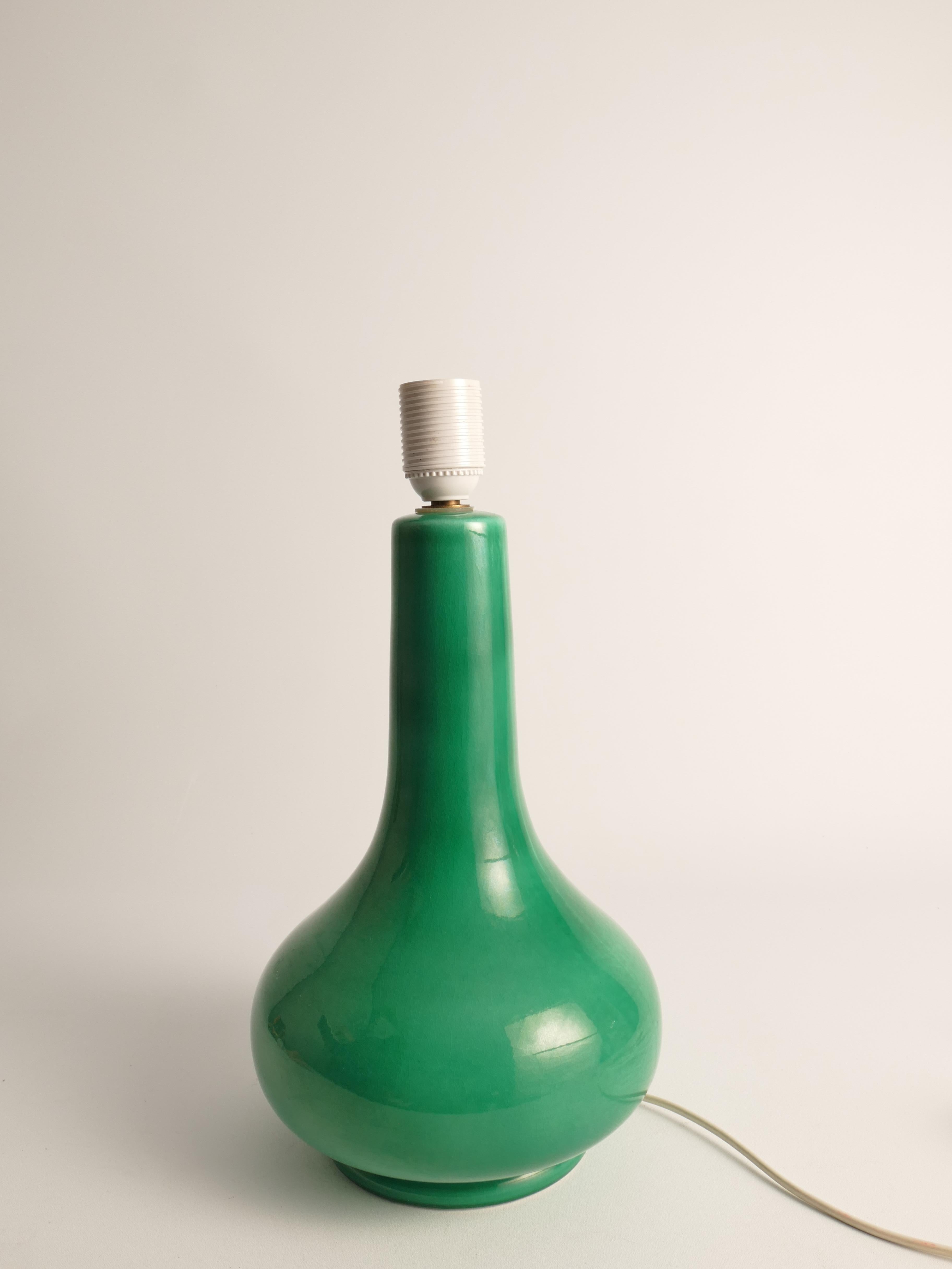 Ceramic Mid-Century Modern Emerald Green Casa Pupo of London Table Lamp, 1960's For Sale