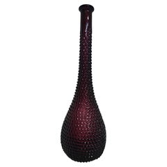 Bouteille « Mid Century Modern » d'Empoli en verre couleur prune, Italie, années 1960