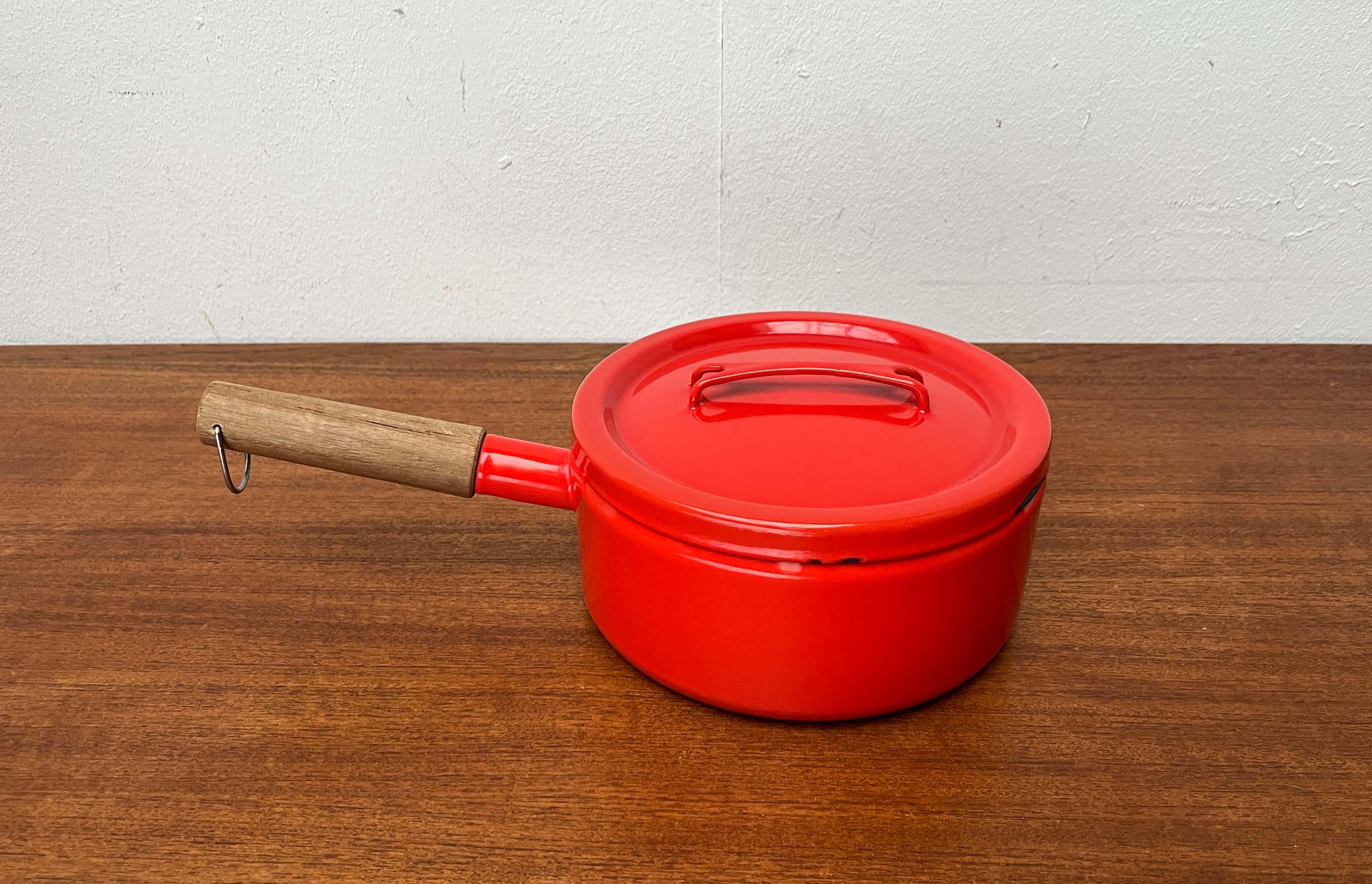 Mid-Century Modern Enamel Orange Pot with Teak Handle Seppo Mallat Finel, 1960s For Sale 4