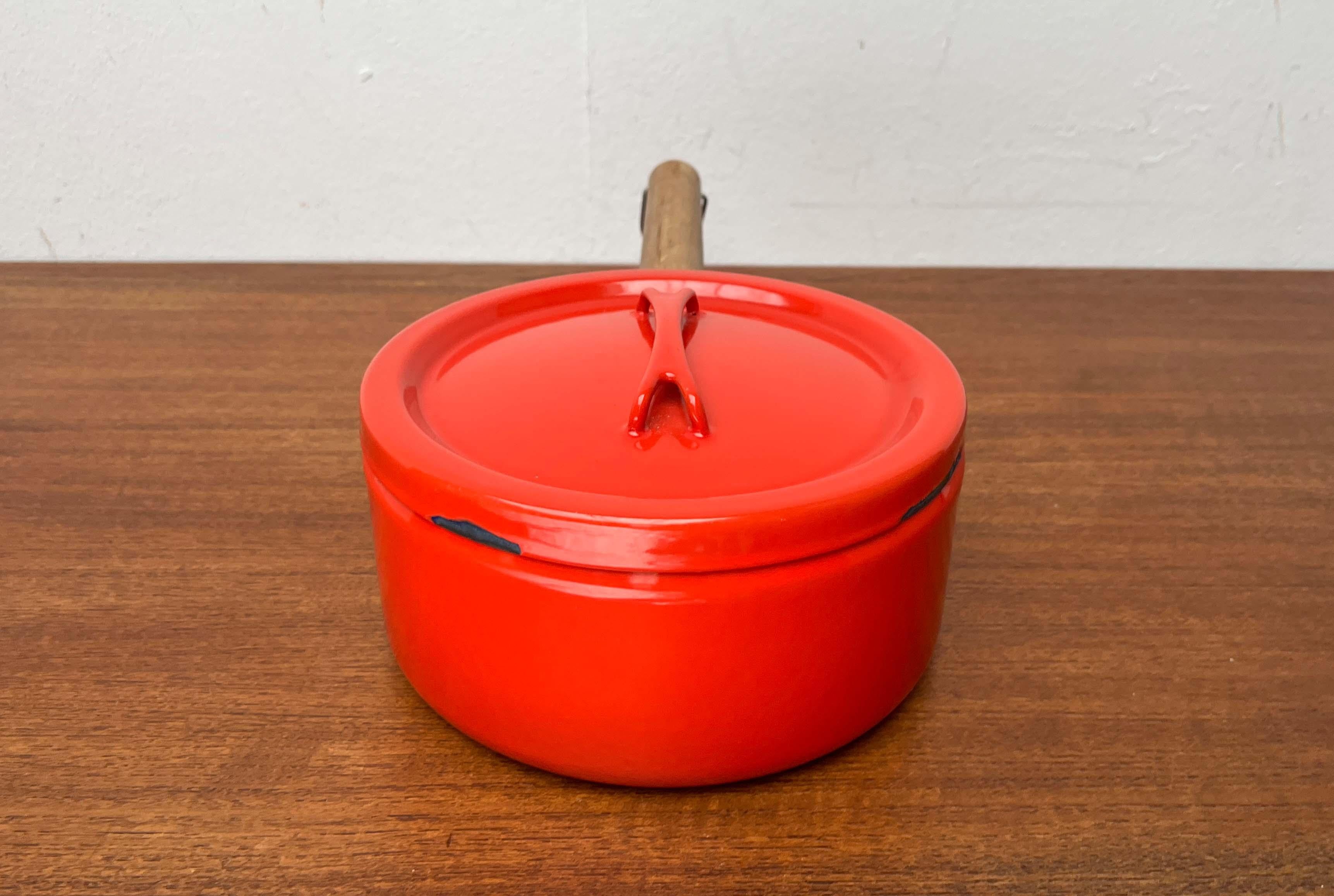 Mid-Century Modern Enamel Orange Pot with Teak Handle Seppo Mallat Finel, 1960s For Sale 7