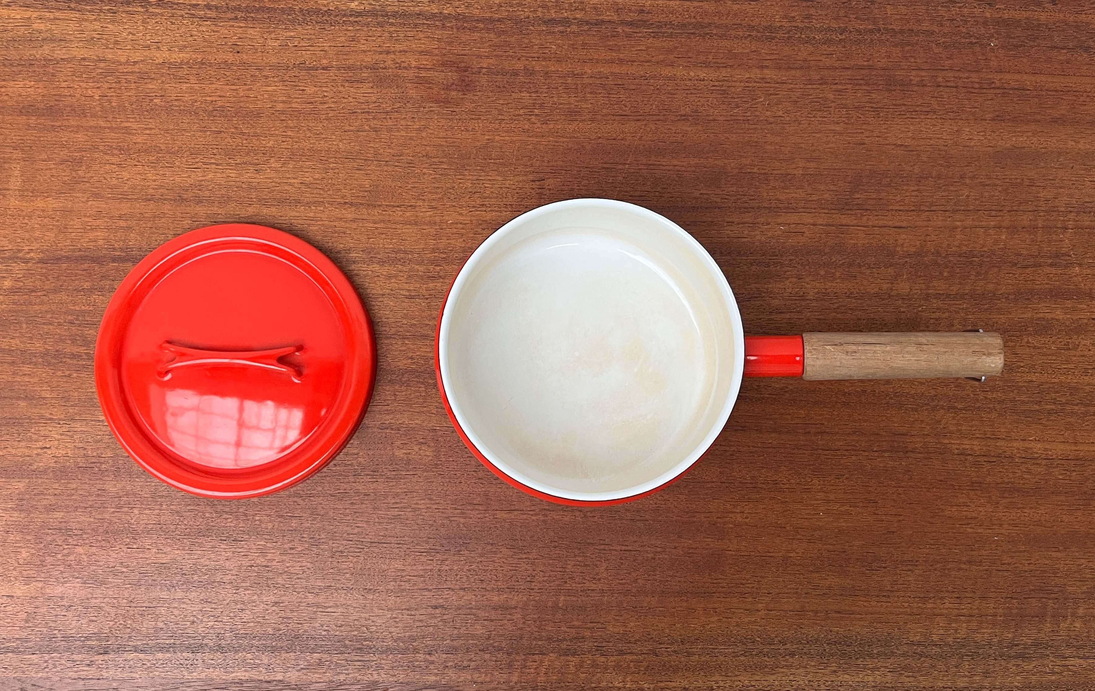 Mid-Century Modern Enamel Orange Pot with Teak Handle Seppo Mallat Finel, 1960s For Sale 10
