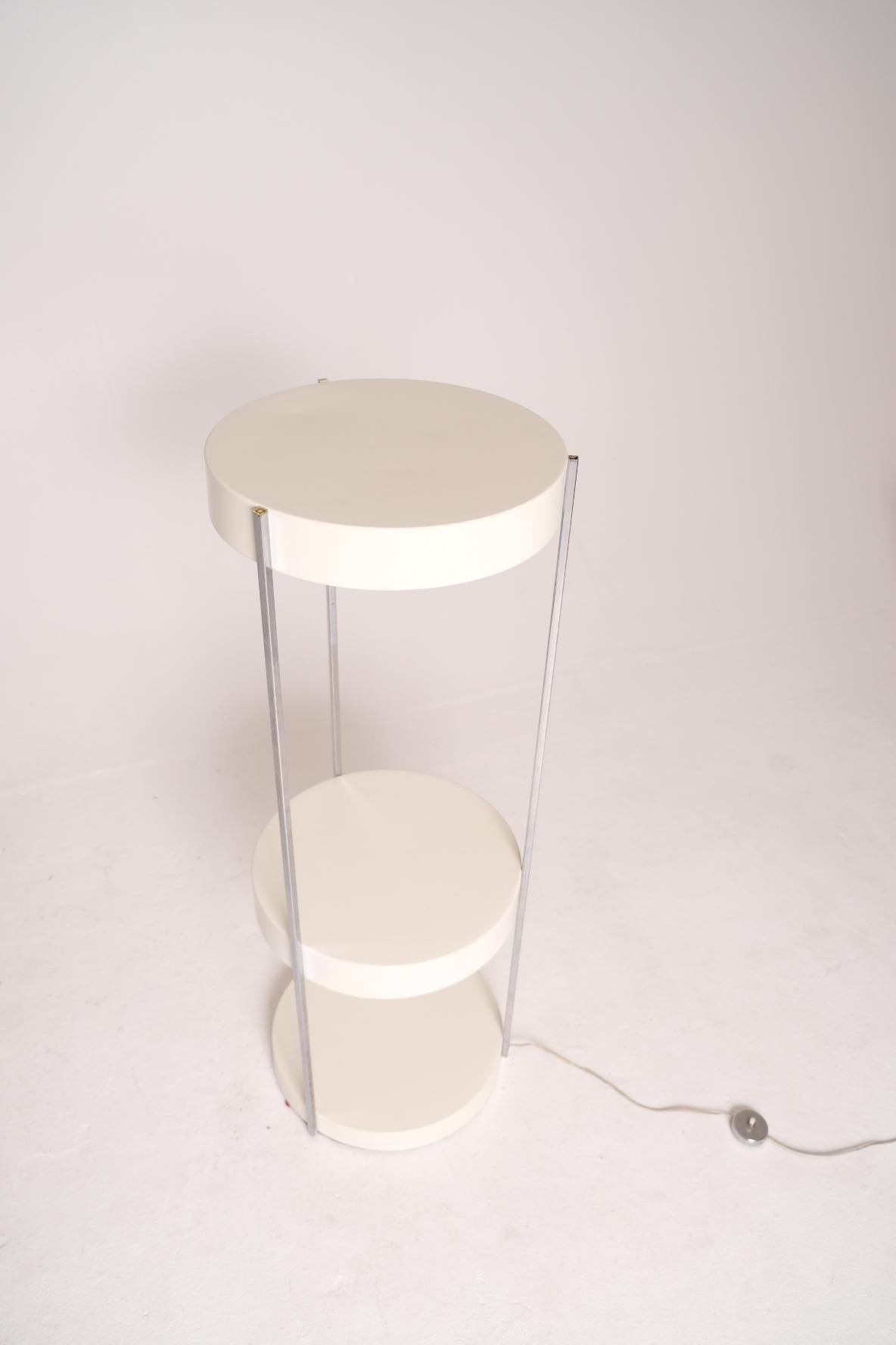 Mid-Century Modern Enameled Steel Floor Lamp by George Kovacs en venta 3